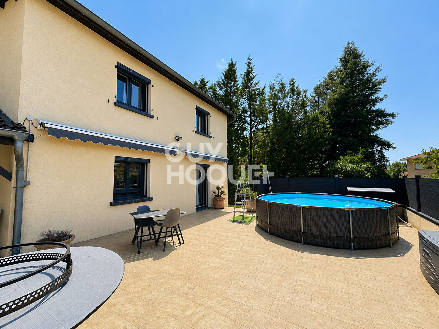 LUZINAY Maison individuelle  au coeur du village