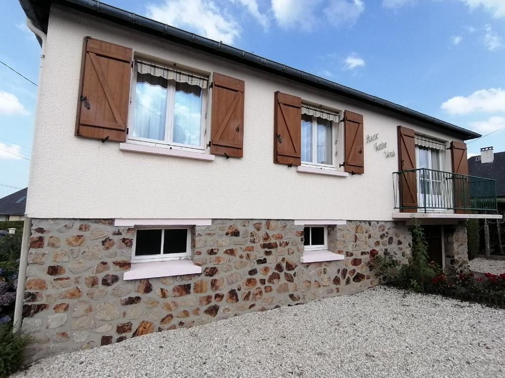 Pavillon dans quartier calme proche bourg Torigny !