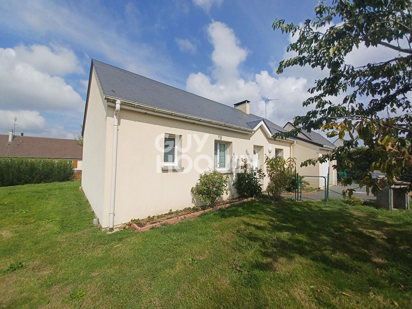 MAISON DE PLAIN PIED A COUVAINS