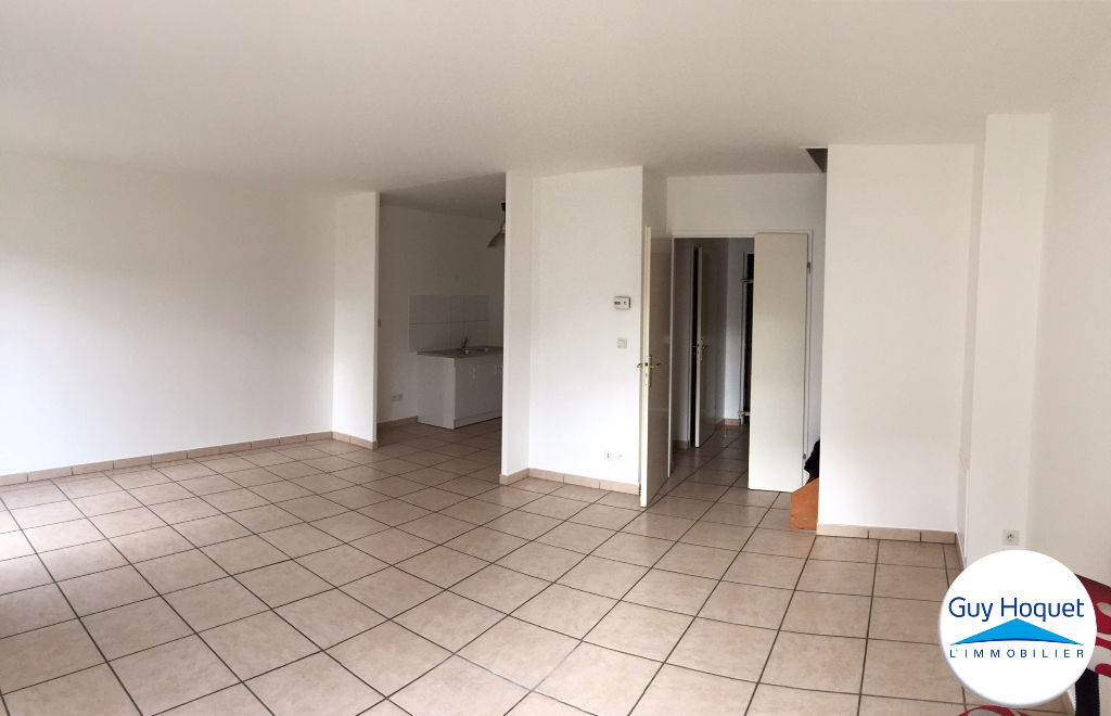 Maison de 4 pièces à louer à SAINT MAUR DES FOSSES (94100).