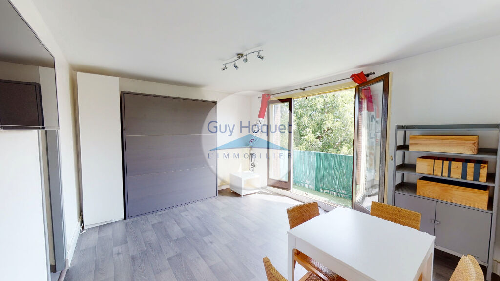 Studio 28m2 quartier Mairie (ST MAUR DES FOSSES)