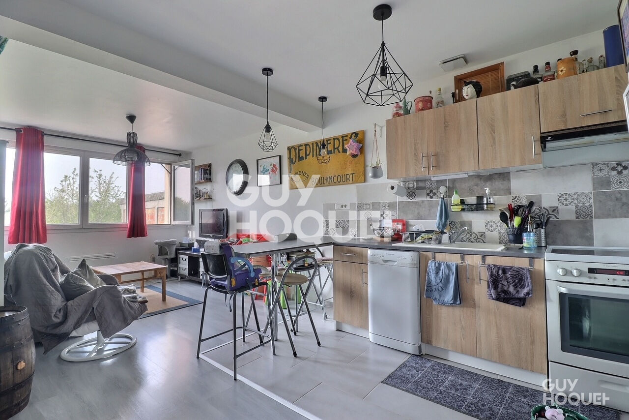 grand studio de 42,22 m2 SECTEUR GAMBETTA