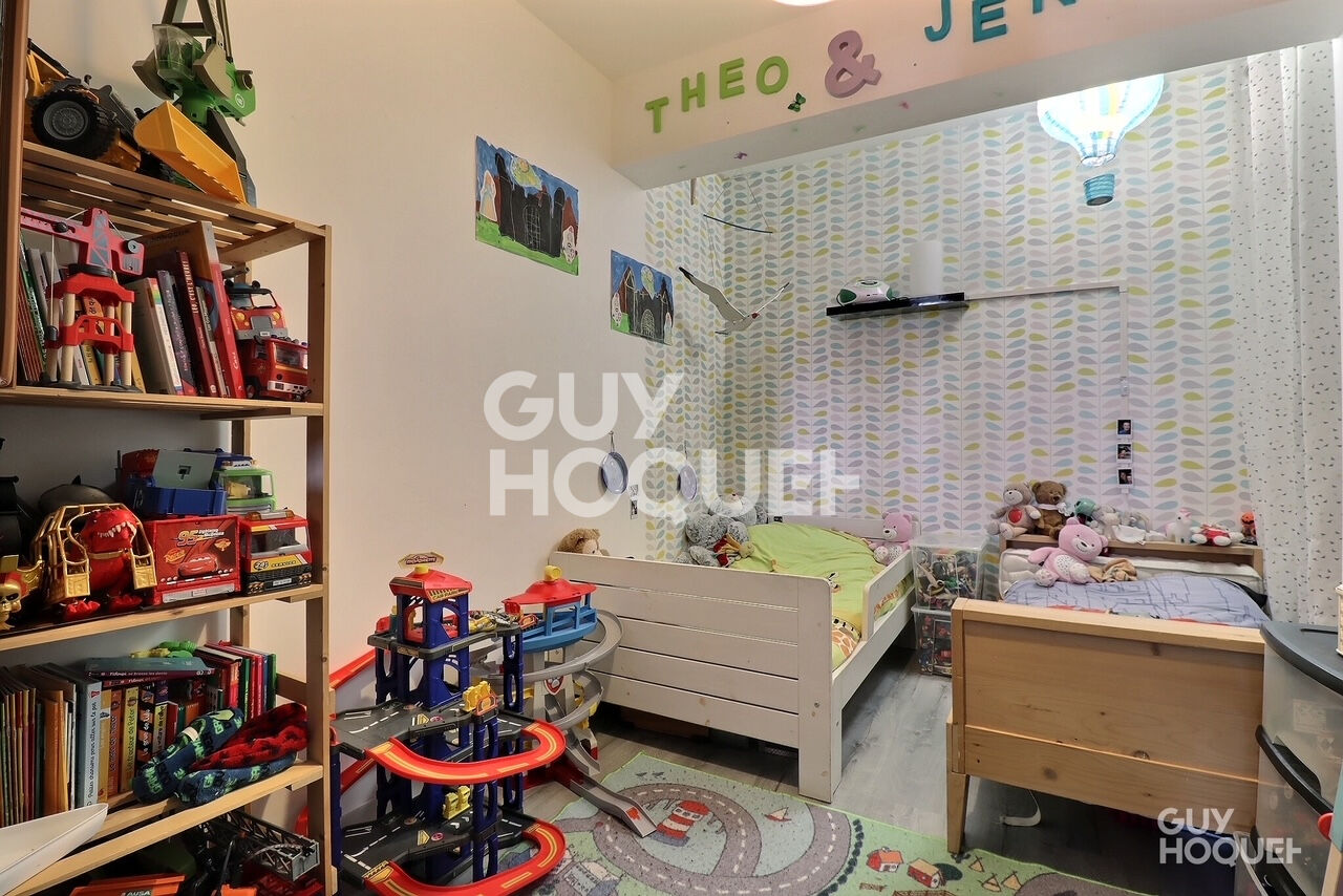 grand studio de 42,22 m2 SECTEUR GAMBETTA