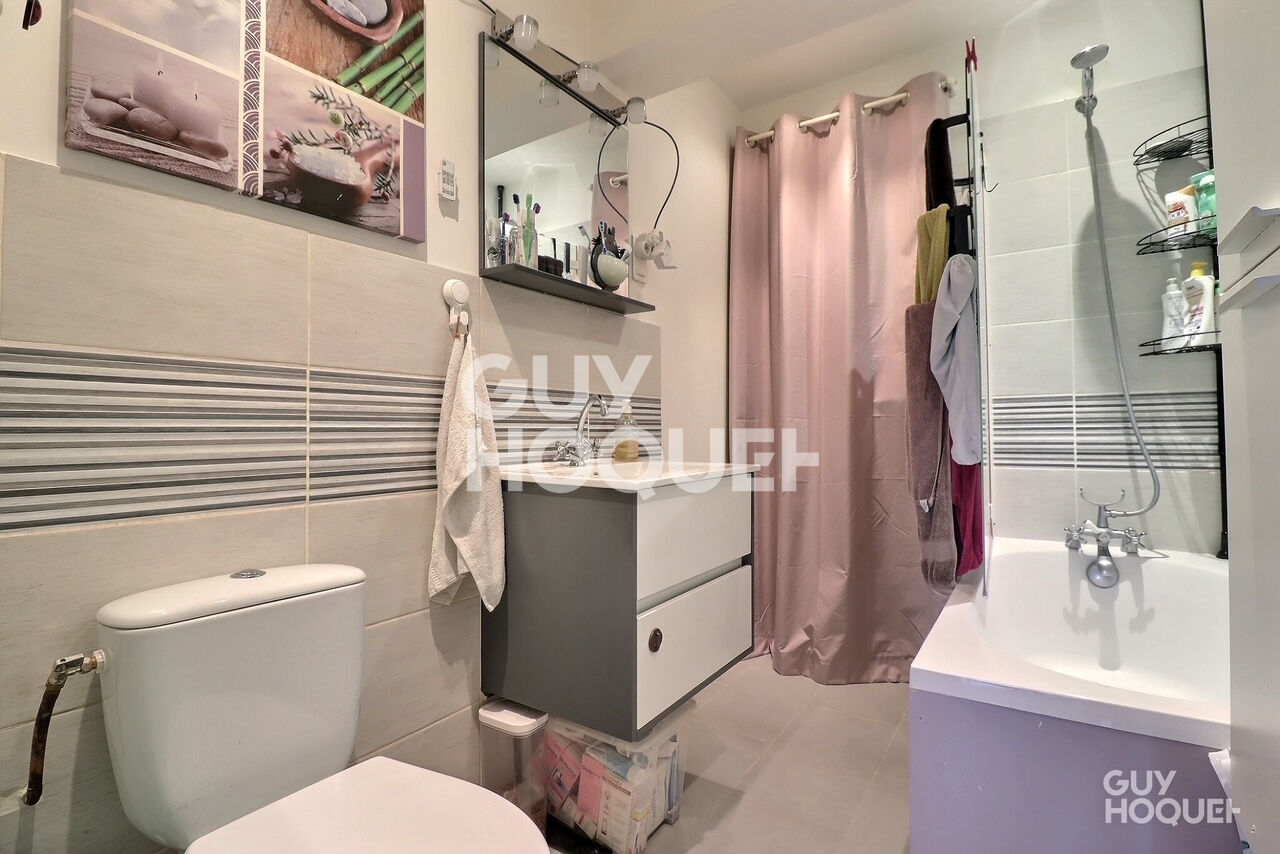 grand studio de 42,22 m2 SECTEUR GAMBETTA