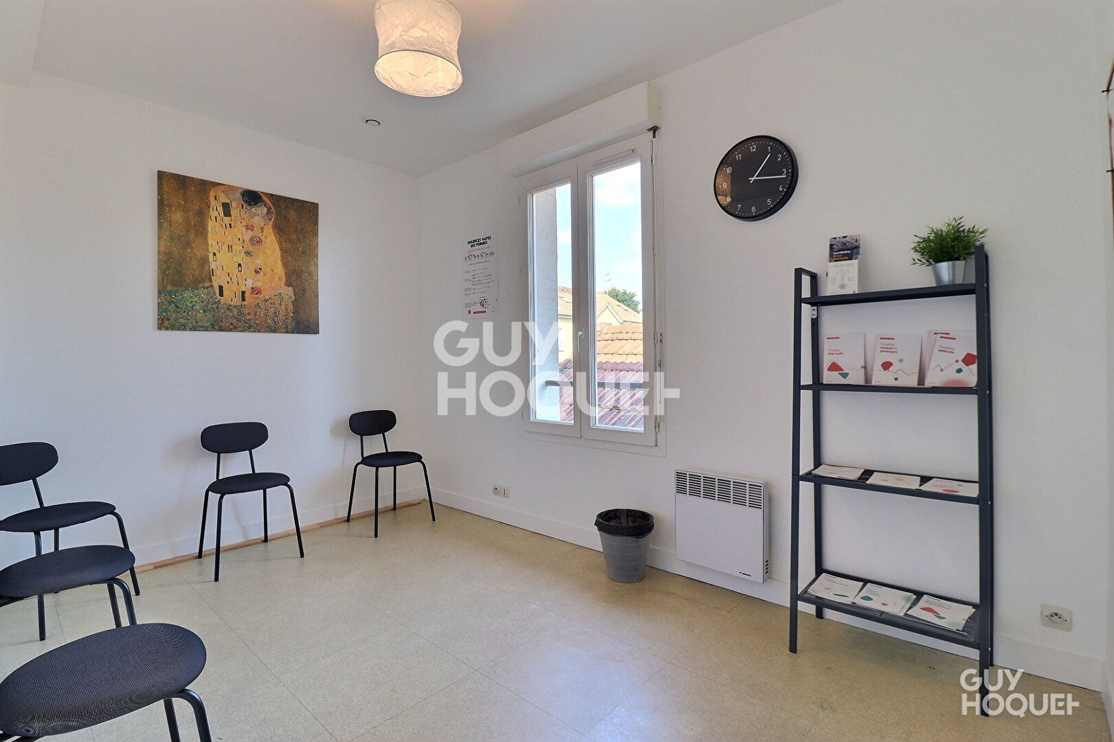 Local professionnel 15,88 m² - Avenue Gabriel Peri