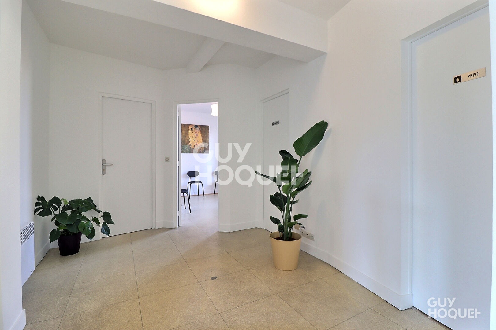 Local professionnel 15,88 m² - Avenue Gabriel Peri