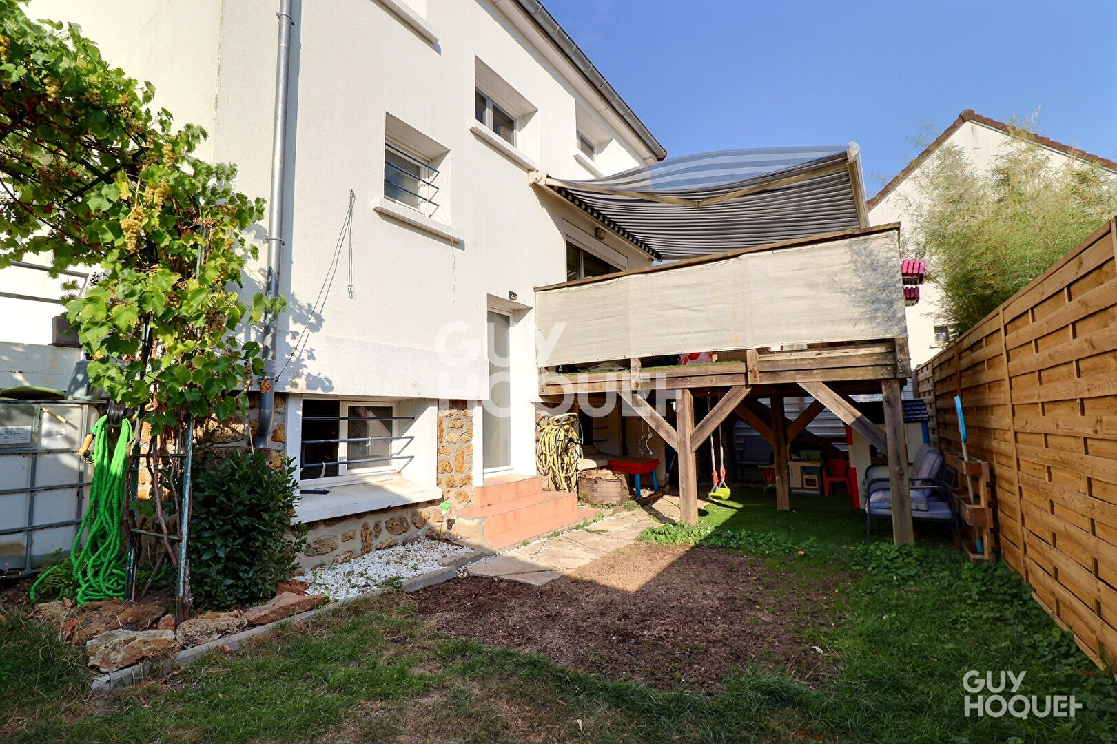 Maison Sainte Genevieve Des Bois 84.69 m2