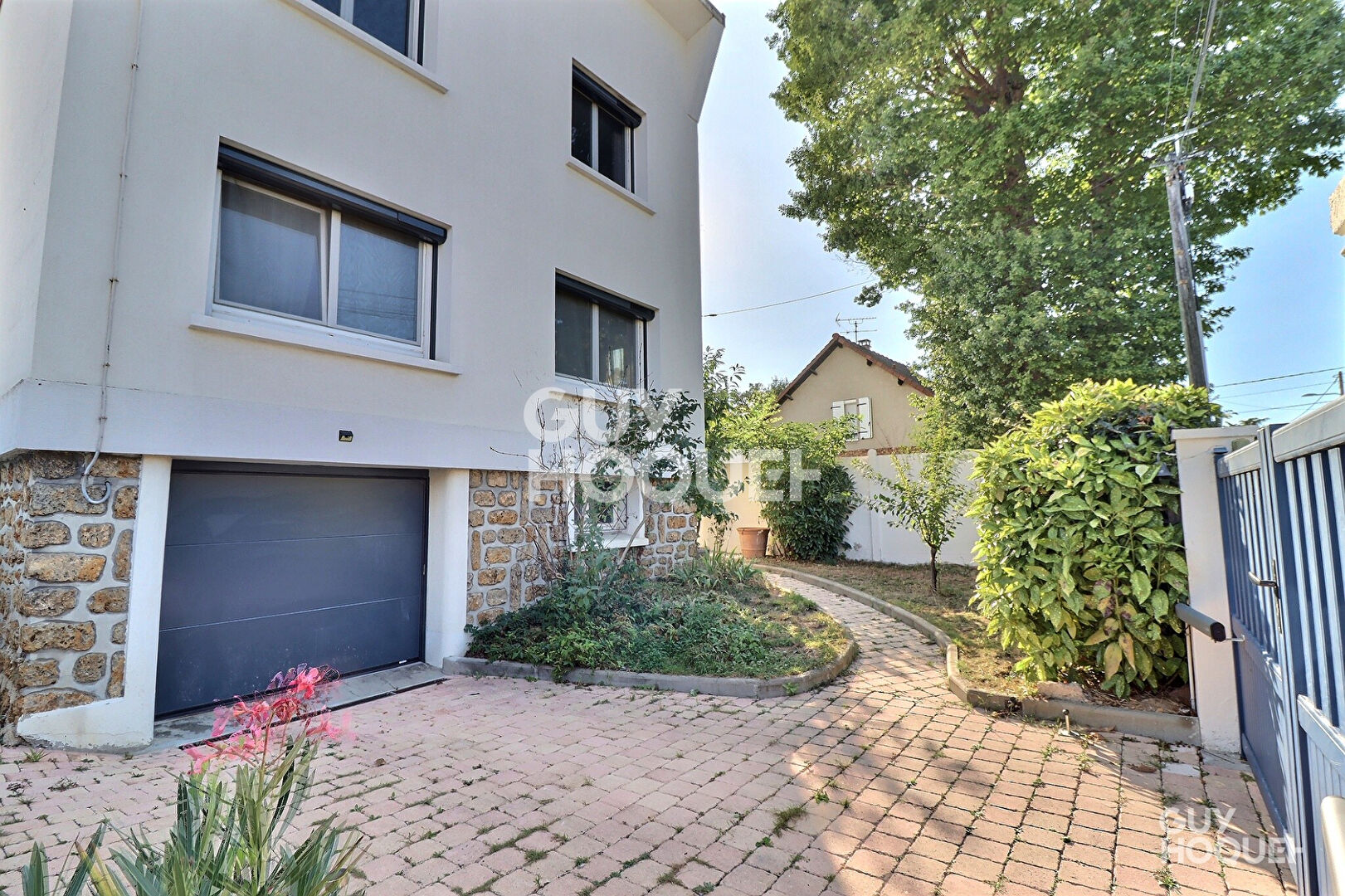 Maison Sainte Genevieve Des Bois 84.69 m2