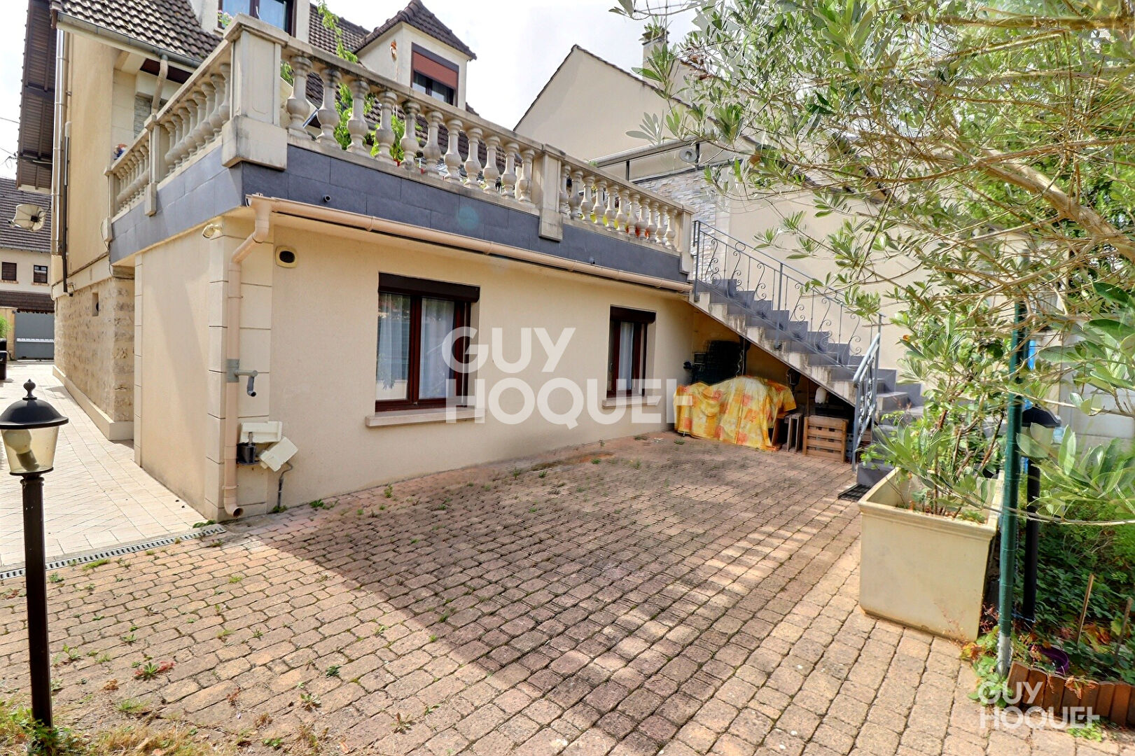 Maison Ste Genevieve Des Bois 7 pièce(s) 163,24m2