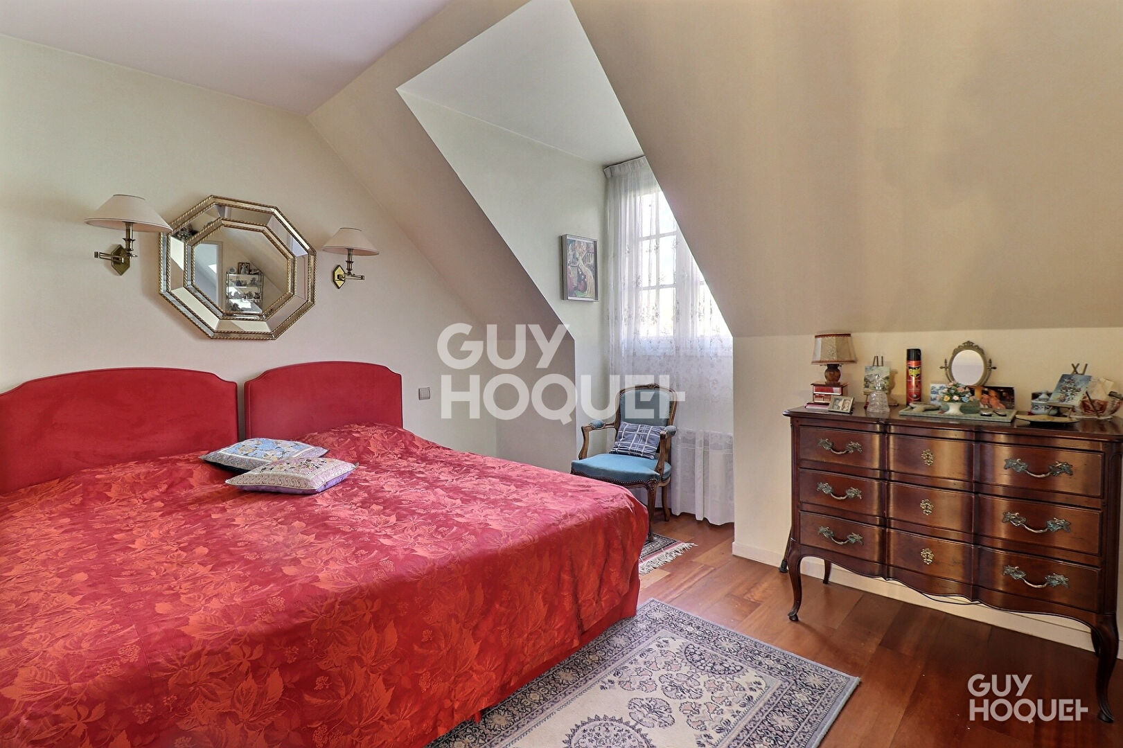 En vente une maison individuelle  6 pièces 127 m2, garage double, jardin arboré