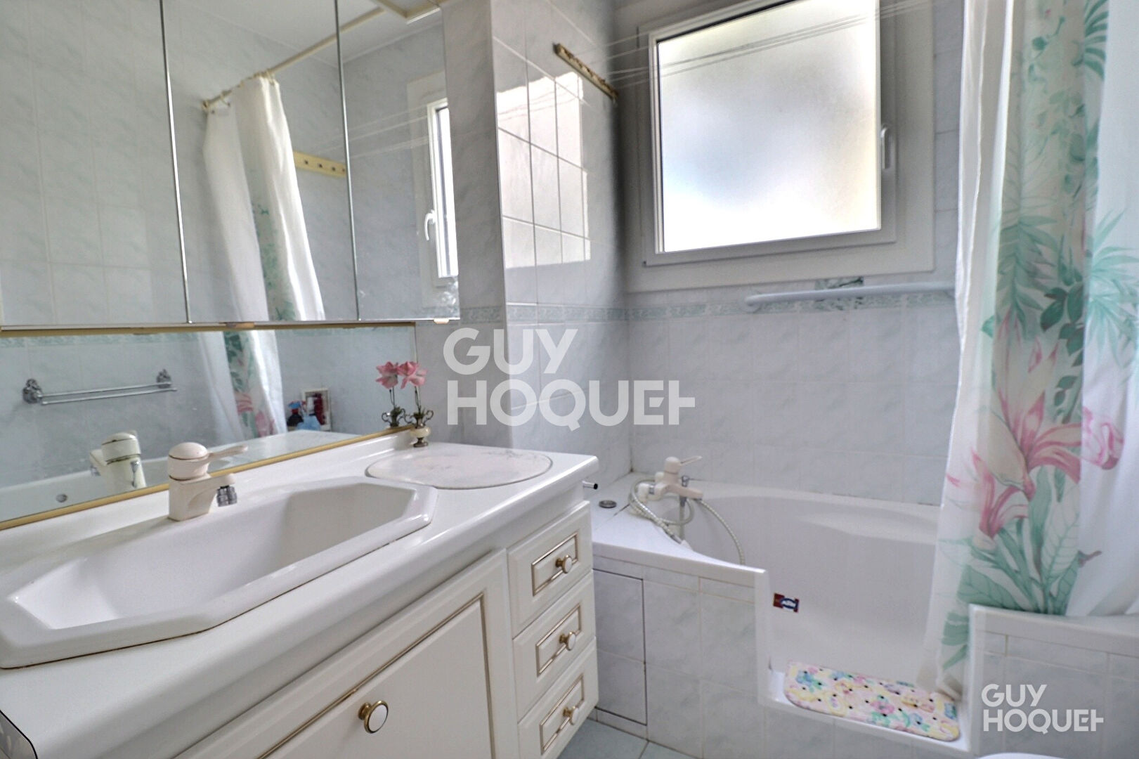 A vendre un appartement Rueil Malmaison 3 pièces  58 m2 cave et box