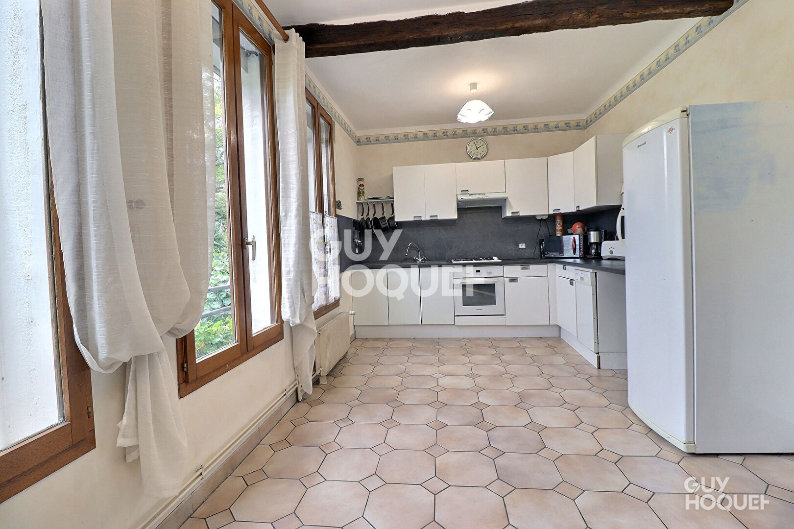 A VENDRE Maison Sainte-Geneviève-des-Bois 6 pièces 120 m2 sur 609 m² de terrain,