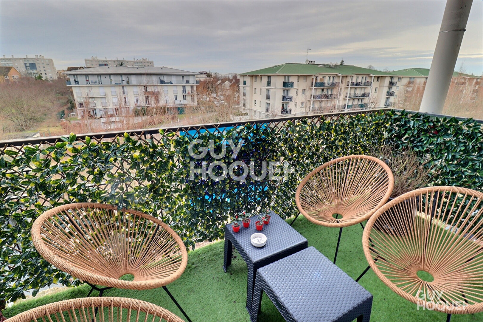 Appartement Sainte Genevieve Des Bois 2 pièce(s)