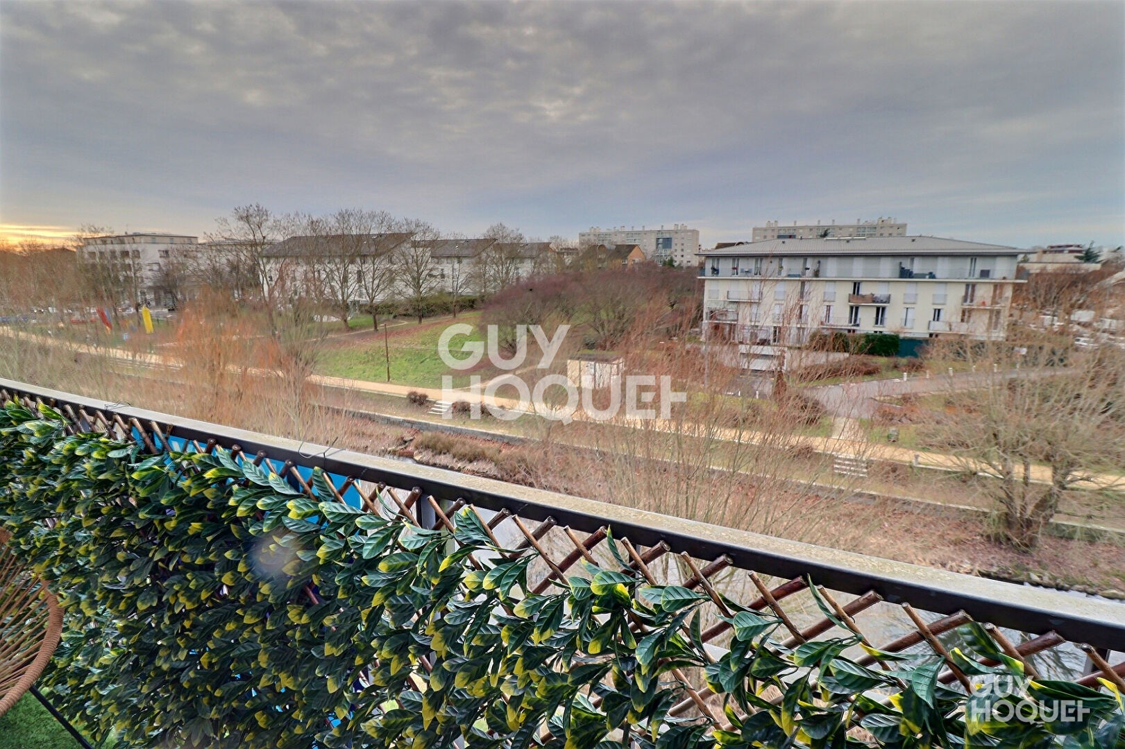 Appartement Sainte Genevieve Des Bois 2 pièce(s)