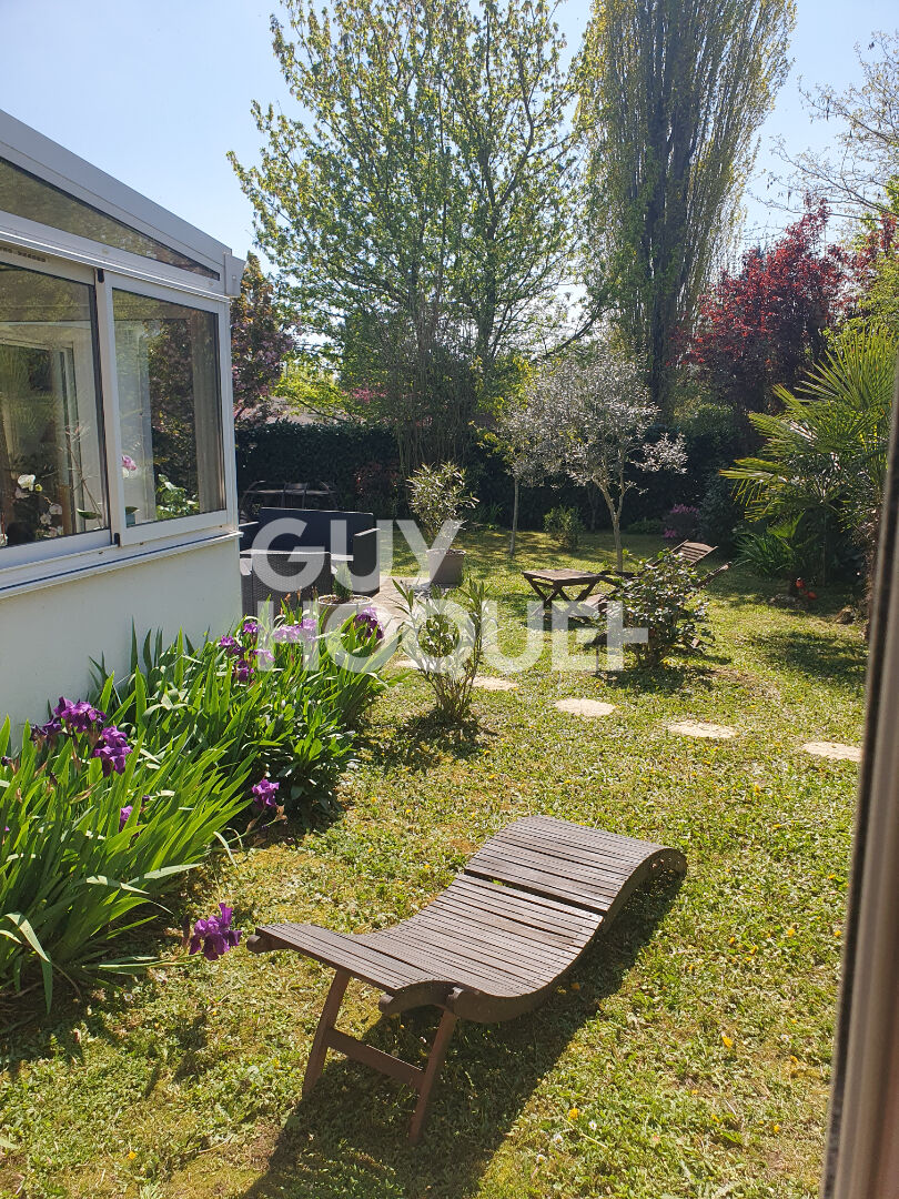 Maison Plain-pied  6 pièce(s) 136,89M2