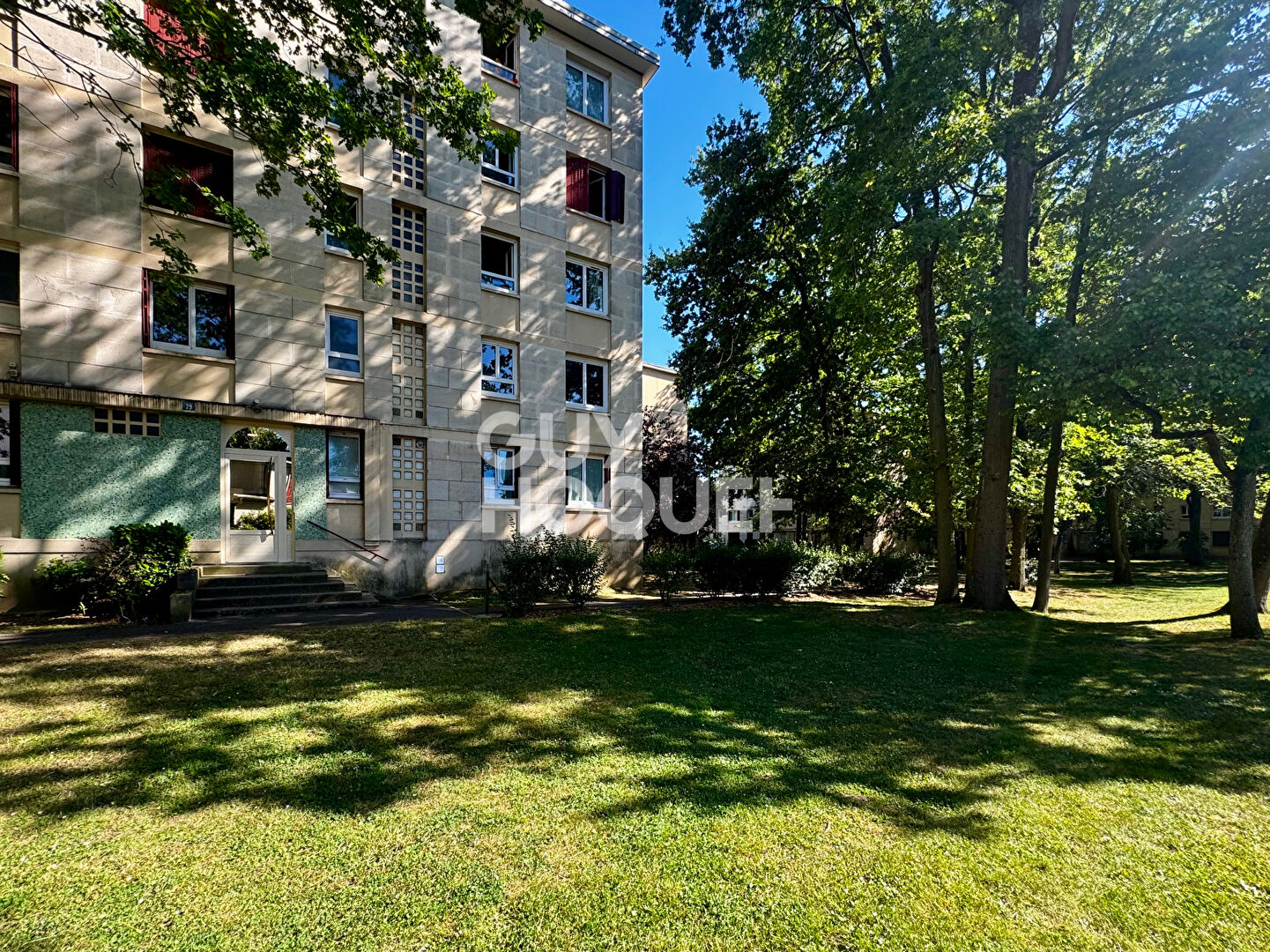 Appartement 3 pièces - Sainte Geneviève des Bois