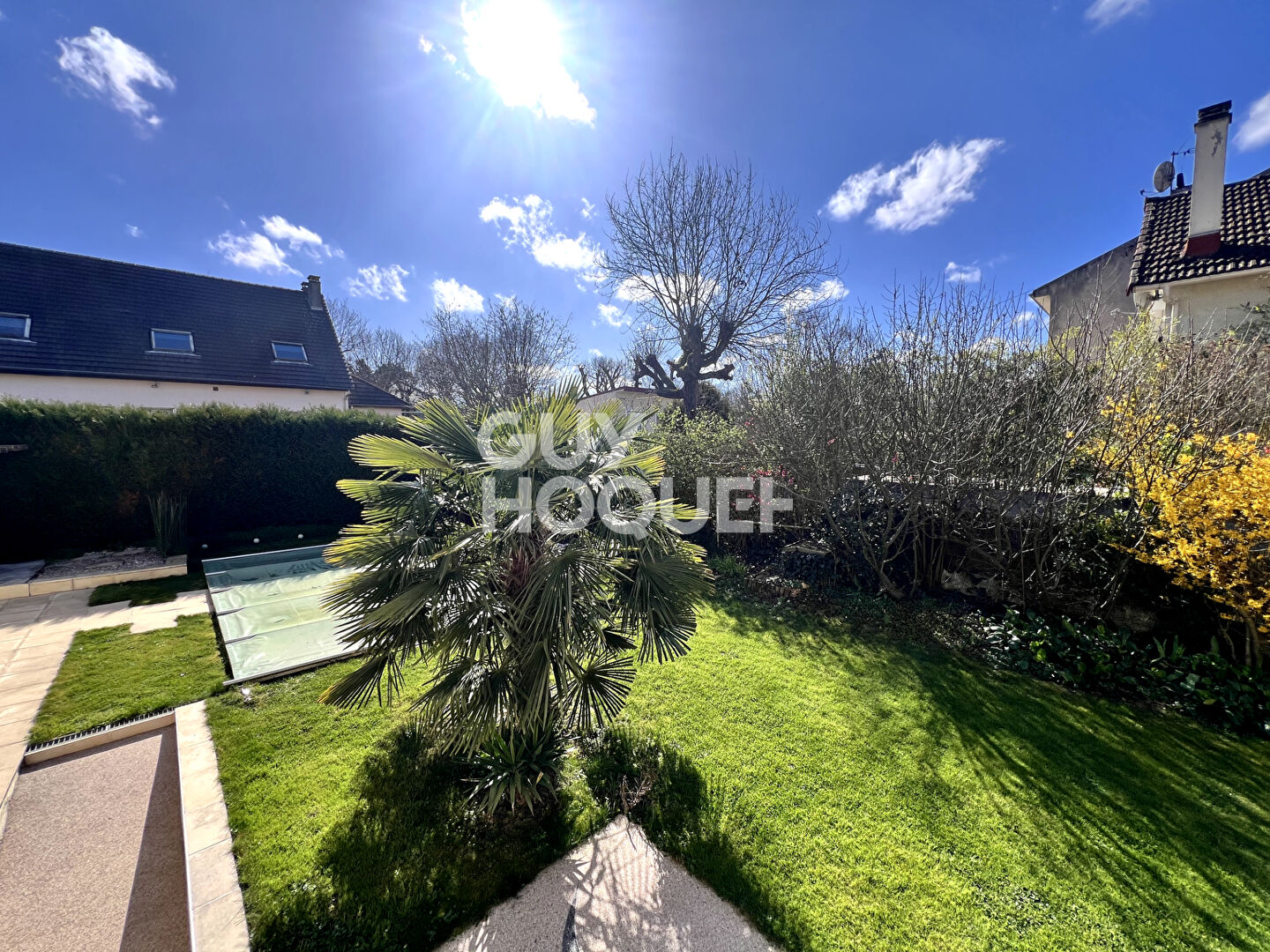 TRIANGLE D'OR Sainte Genevieve Des Bois maison 6 pièce(s) 159.33 m2