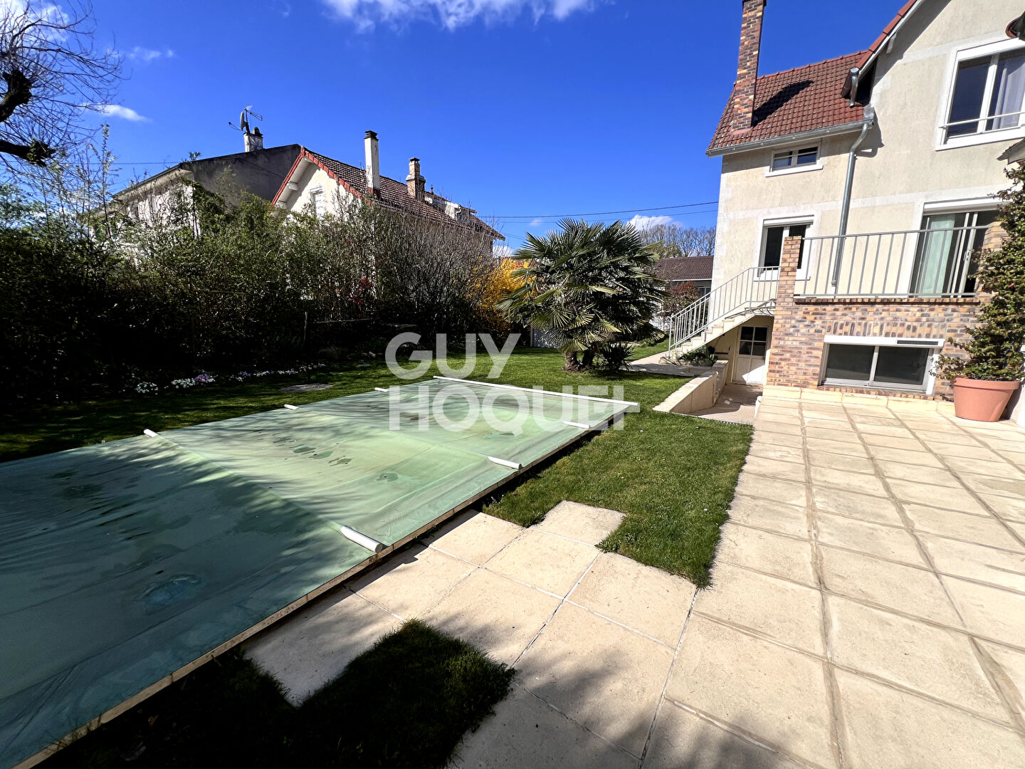 TRIANGLE D'OR Sainte Genevieve Des Bois maison 6 pièce(s) 159.33 m2