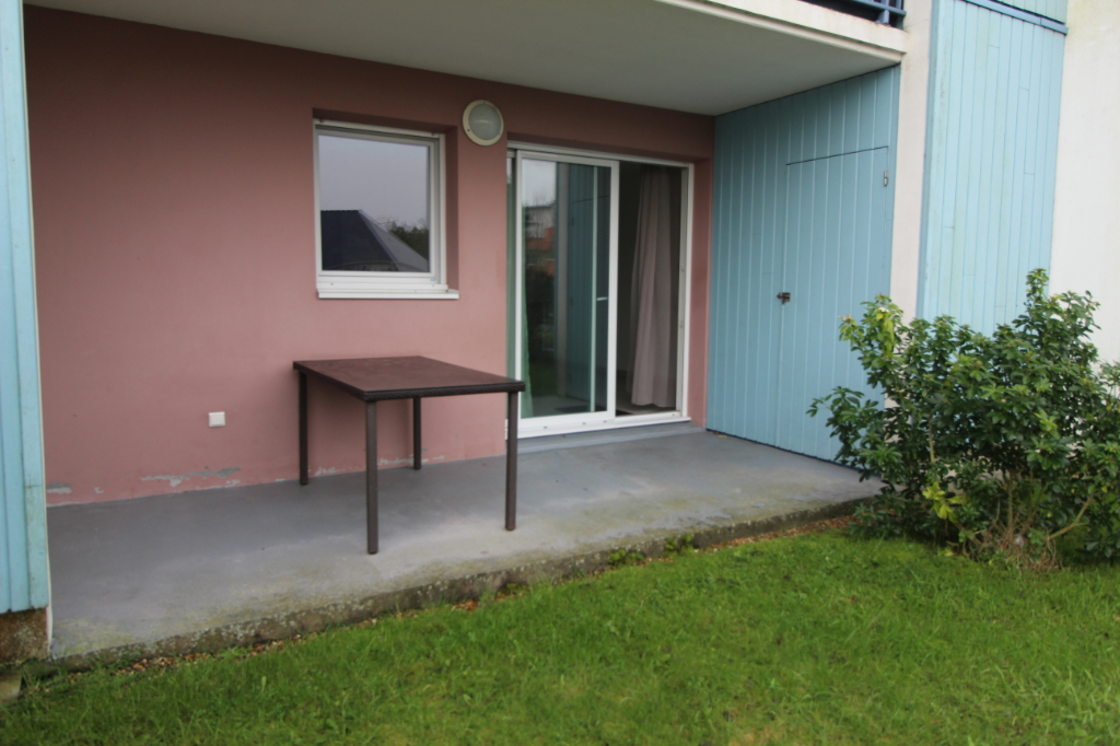 TRIGNAC - Grandchamps - T2 49 m²  avec jardin, terrasse, garage, cellier