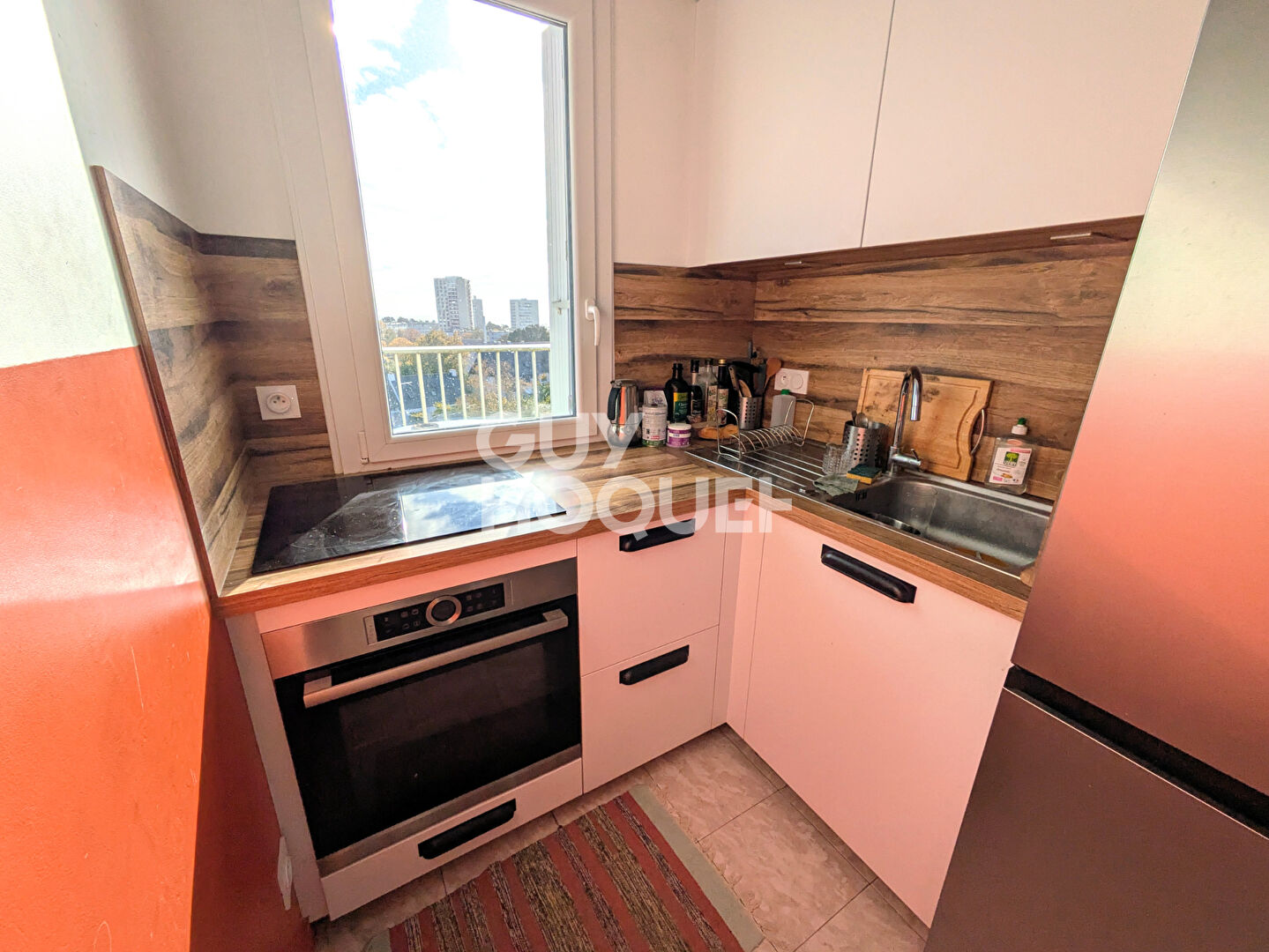 SAINT NAZAIRE, T2 rénové au dernier étage avec balcon vue mer