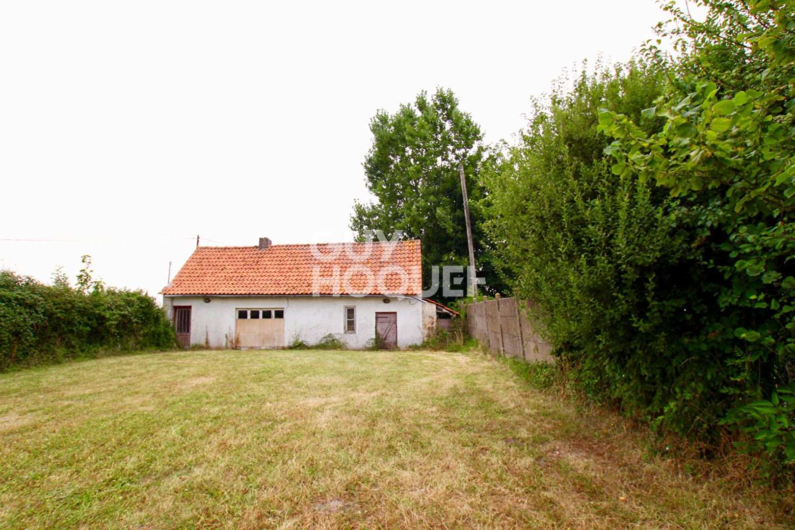 BISSEZEELE : maison 3 pièces à rénover (45 m²) sur un terrain de 1 004m2