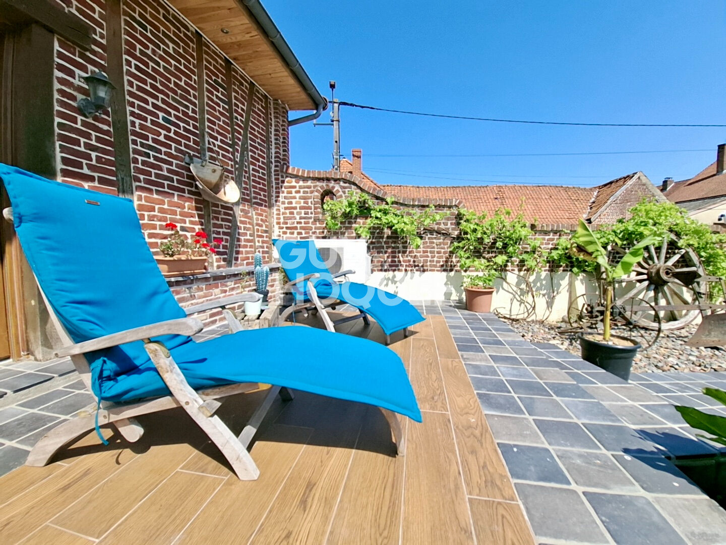 À VENDRE Maison individuelle alliant confort, fonctionnalité et charme authentique