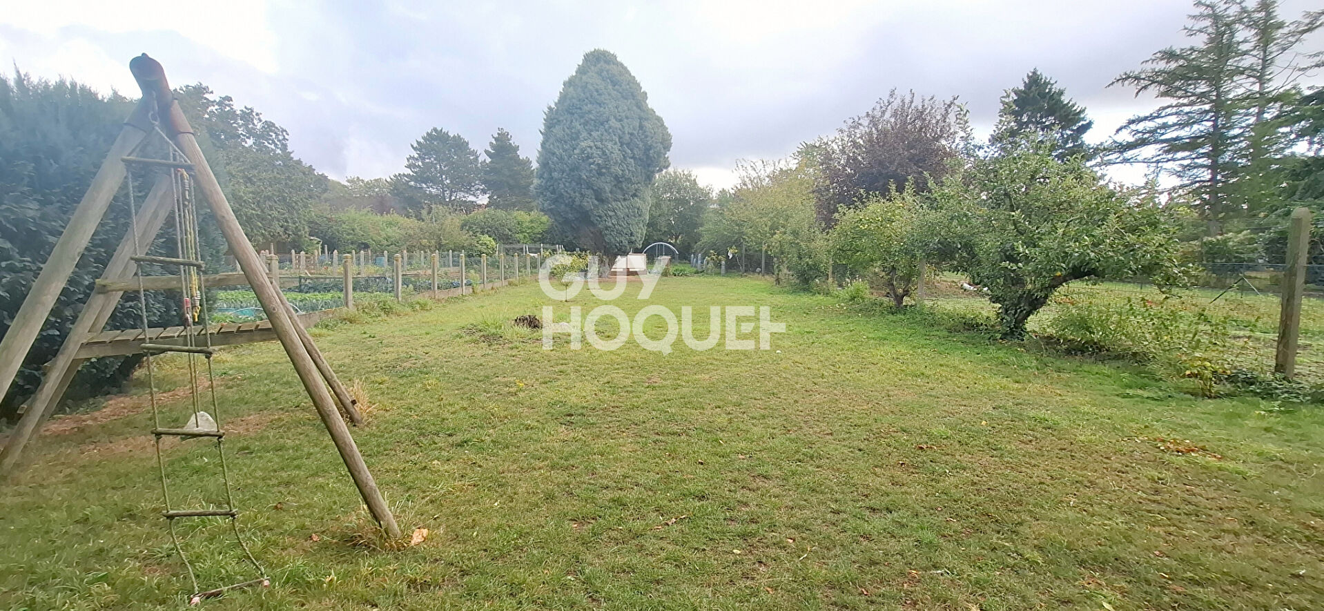 Opportunité à Arques : maison familiale avec jardin et garage