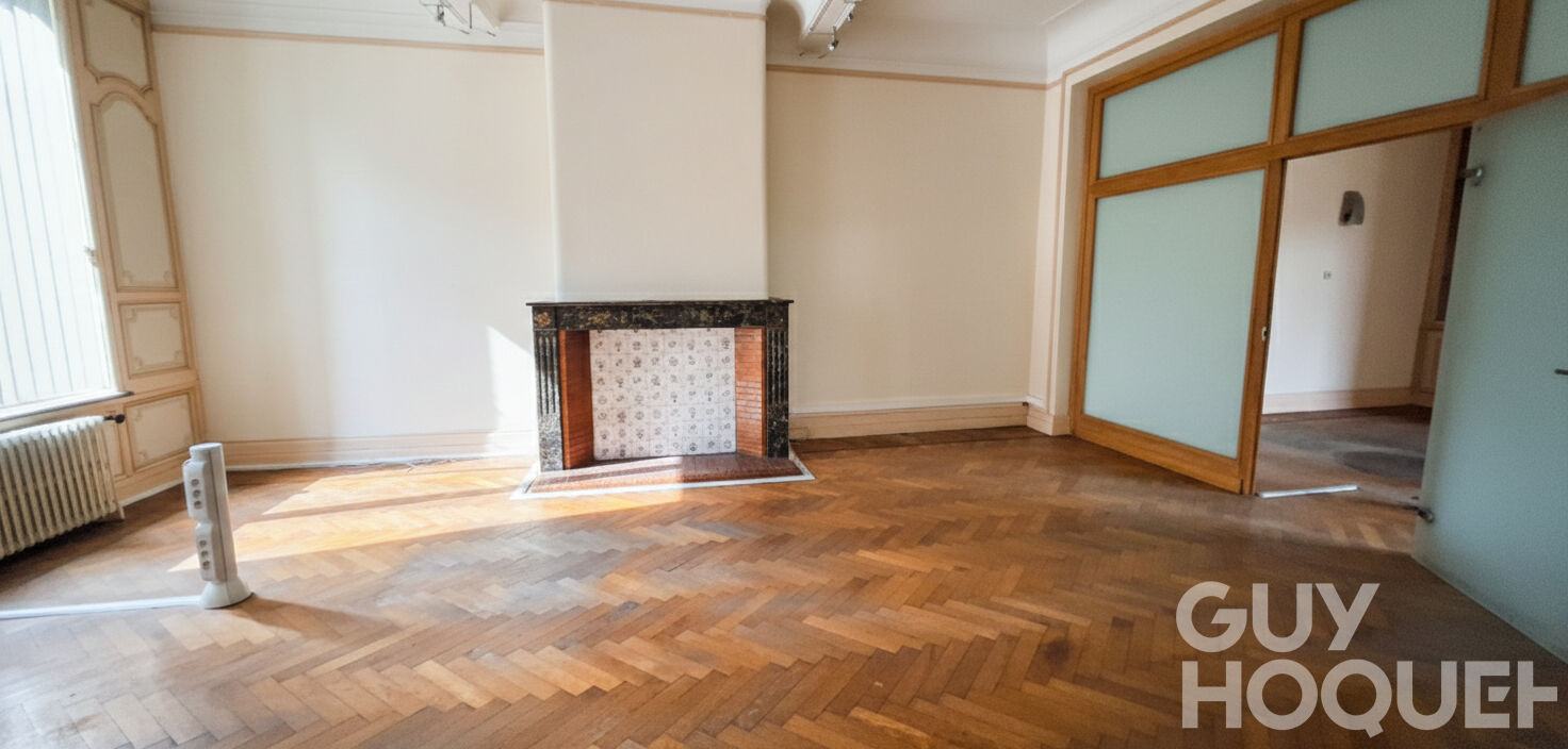 Hôtel Particulier de 418 m² - Coeur Historique de Saint-Omer