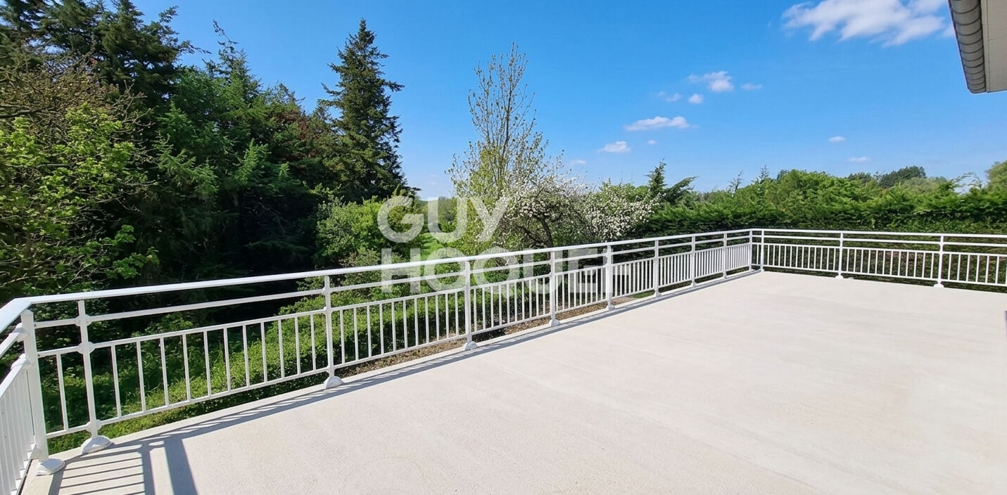 Exclusivité Guy Hoquet : Maison spacieuse 6 pièces à vendre à Hesdin la Forêt