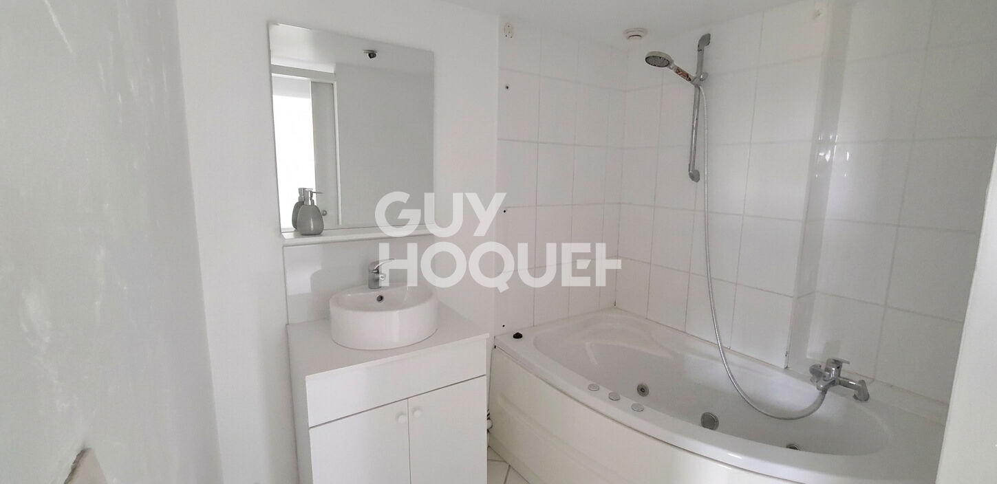 Exclusivité Guy Hoquet : Maison spacieuse 6 pièces à vendre à Hesdin la Forêt