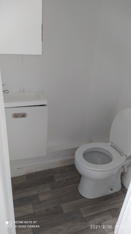 Mairie de saint  Ouen  Dépendance  9 ,80 m²  à usage de  Bureau