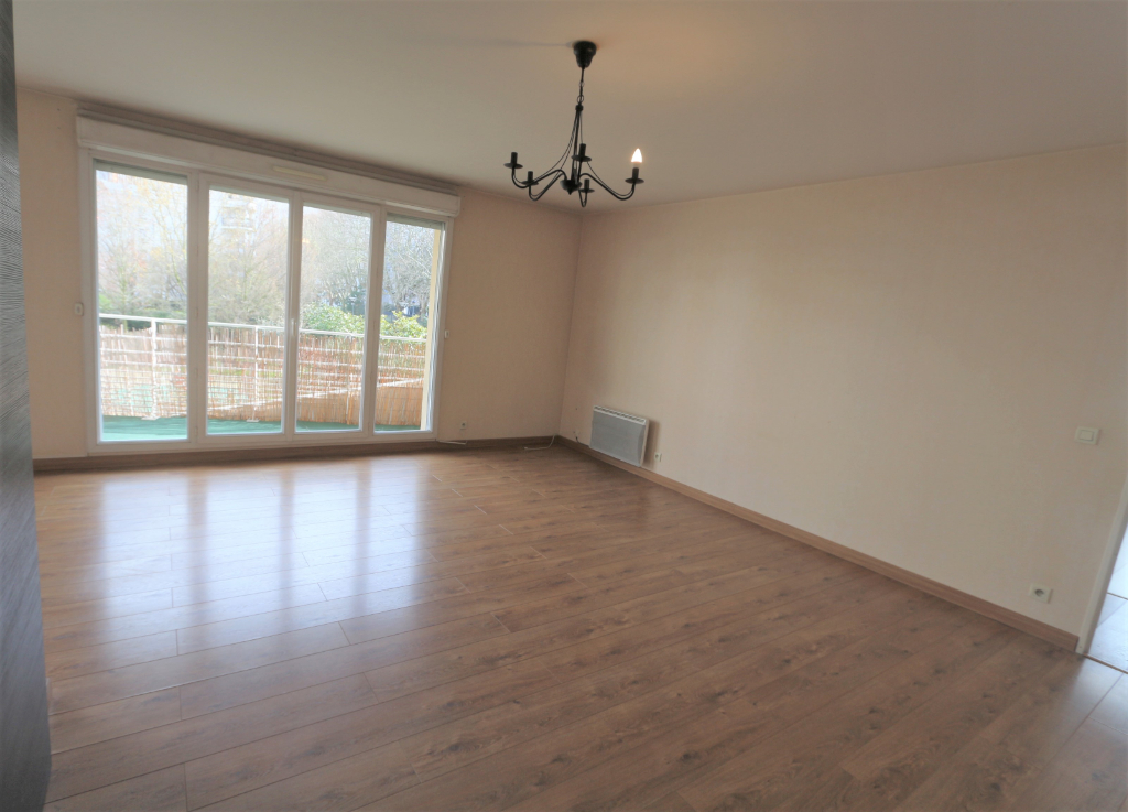 Appartement 4 pièces - 84.76 m2 - avec parking et balcons, idéal colocation