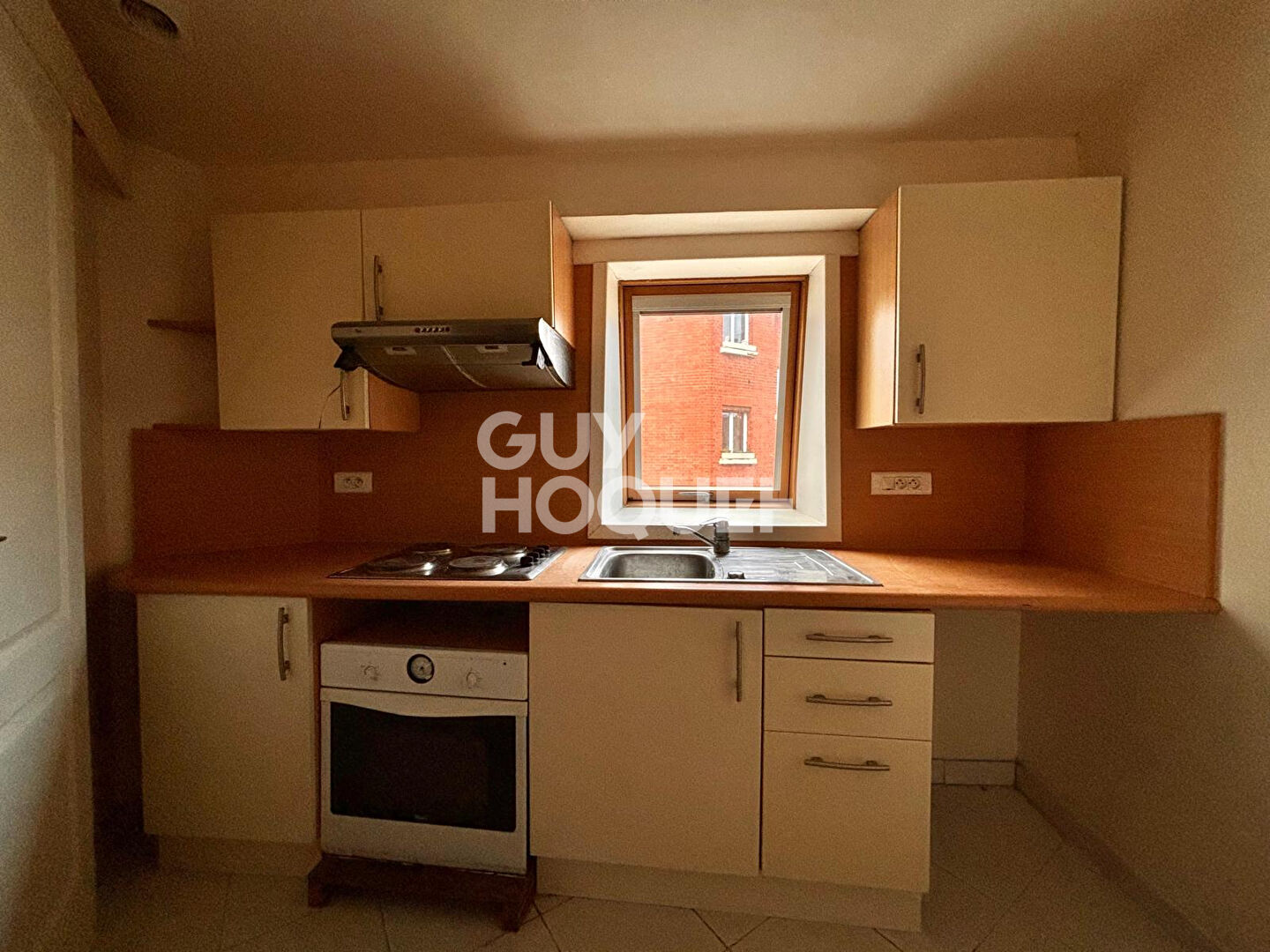 PORTE DE CLIGNANCOURT - 2/3 PIÈCES - 53,22 M²