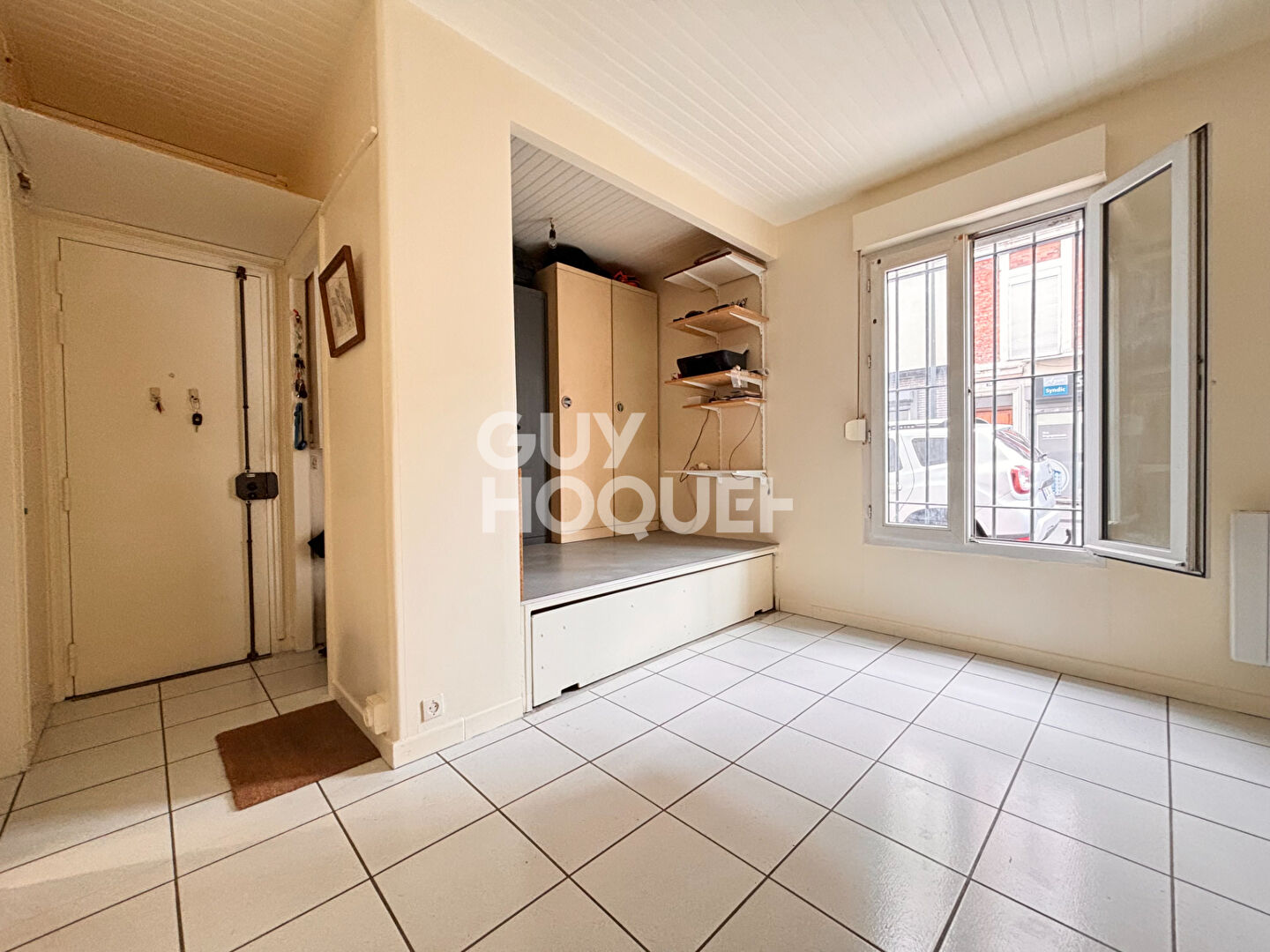 QUARTIER DES PUCES - 2 PIÈCES - 32 M²