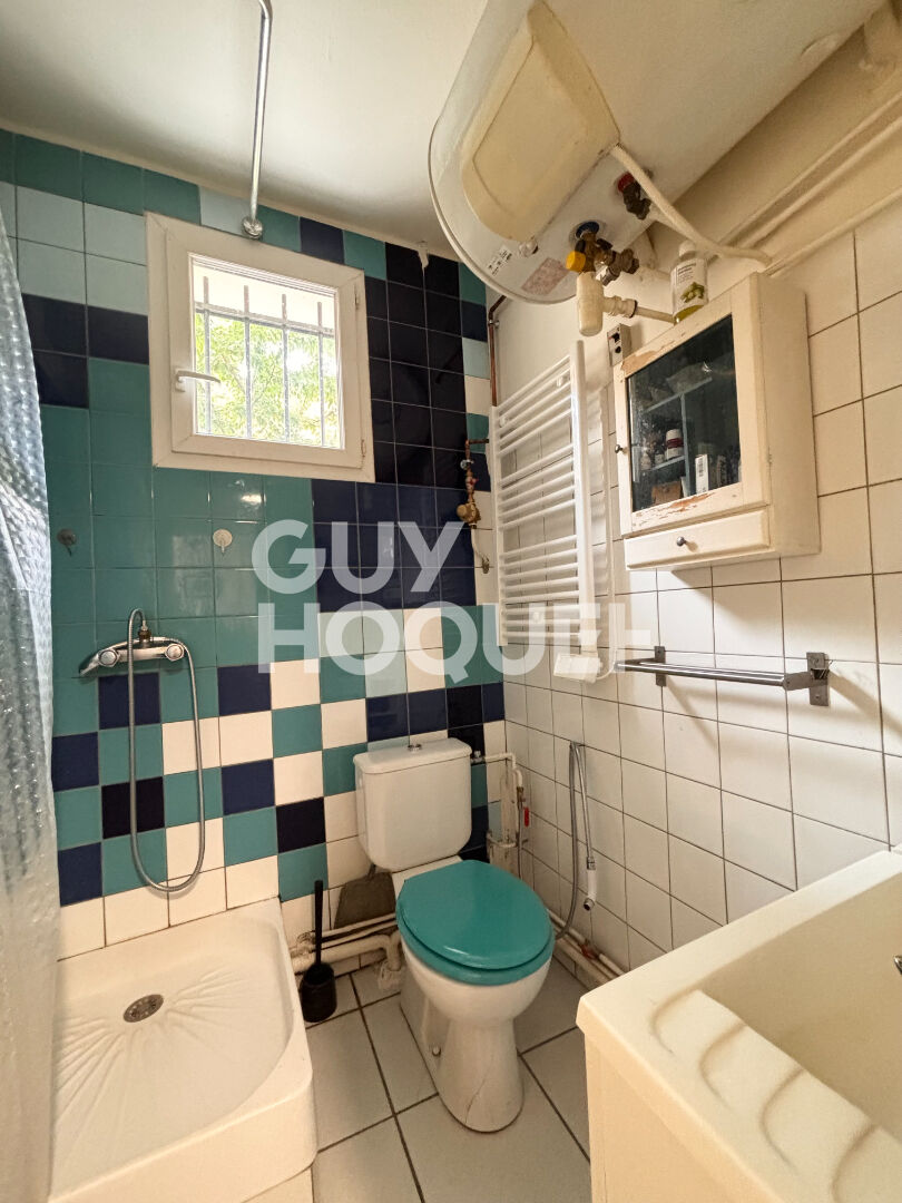 QUARTIER DES PUCES - 2 PIÈCES - 32 M²