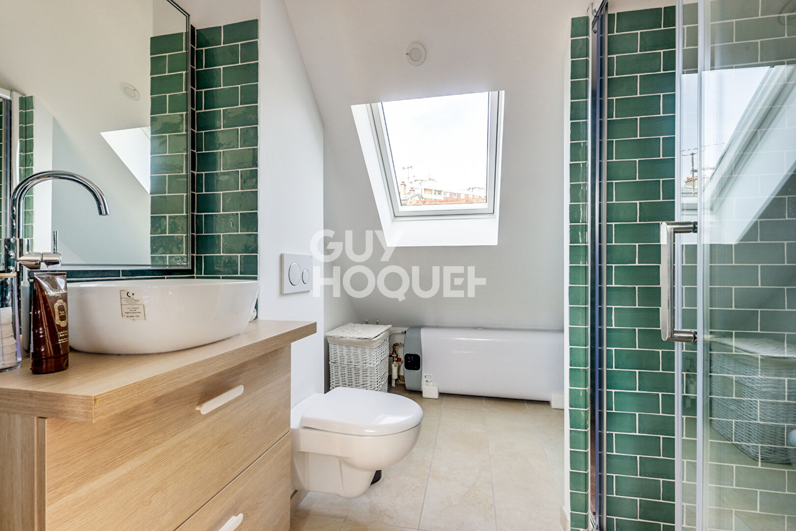 SECTEUR MAIRIE DE SAINT-OUEN - MAISON 5  PIÈCES  188 m² - EXTÈRIEURS 40 m²