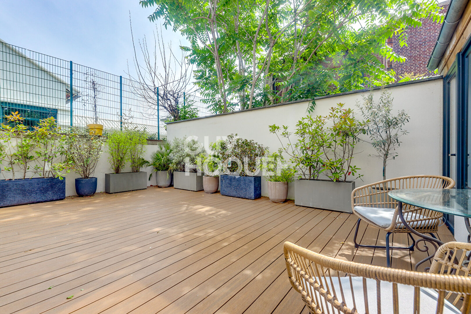 SECTEUR MAIRIE DE SAINT-OUEN - MAISON 5  PIÈCES  188 m² - EXTÈRIEURS 40 m²