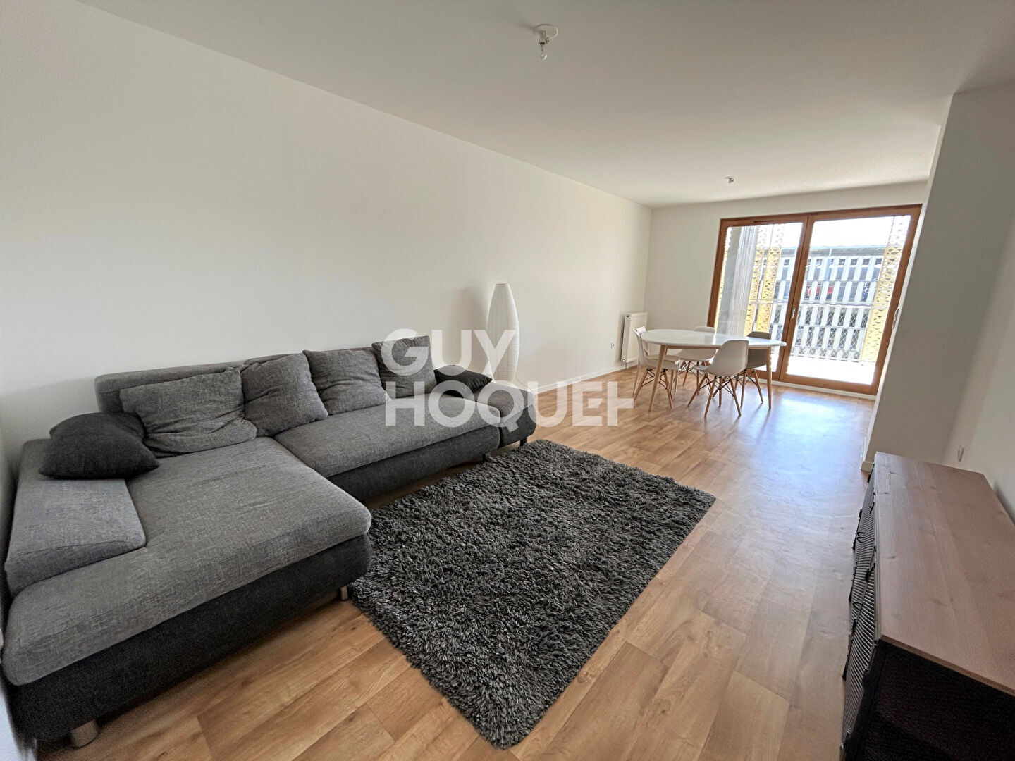 Appartement 3 pièces - L Ile Saint Denis - 66.10 m2 - Terrasse - Charges collectives