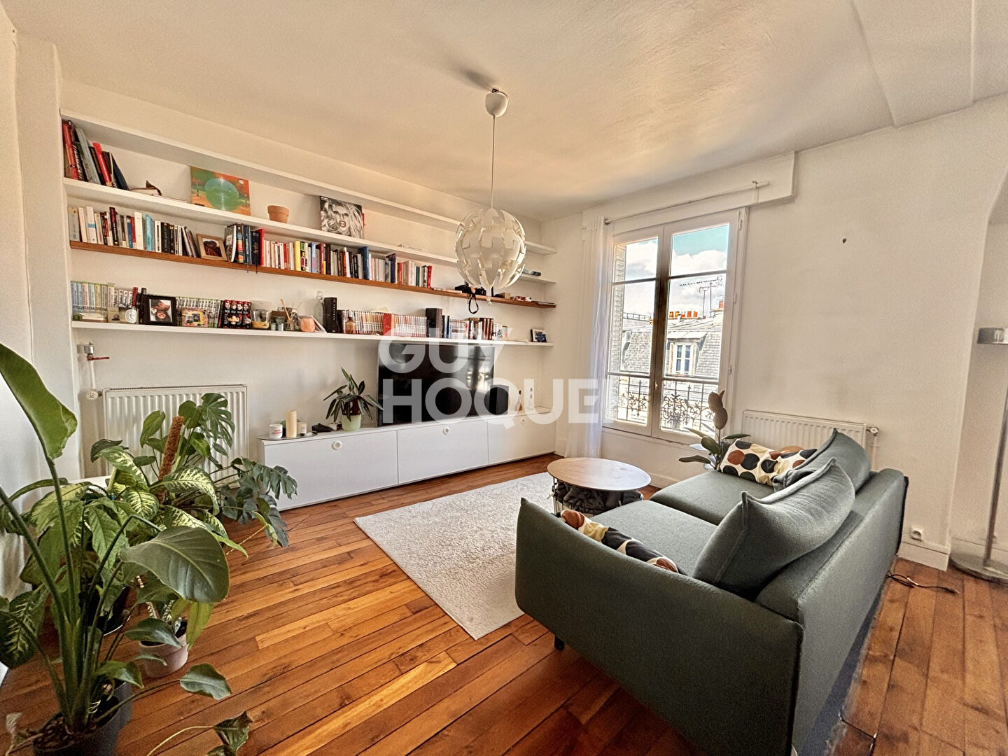 QUARTIER DES PUCES / RUE DES ROSIERS  - DERNIER ETAGE 2/3 PIÉCES - 54,23 M² - CAVE