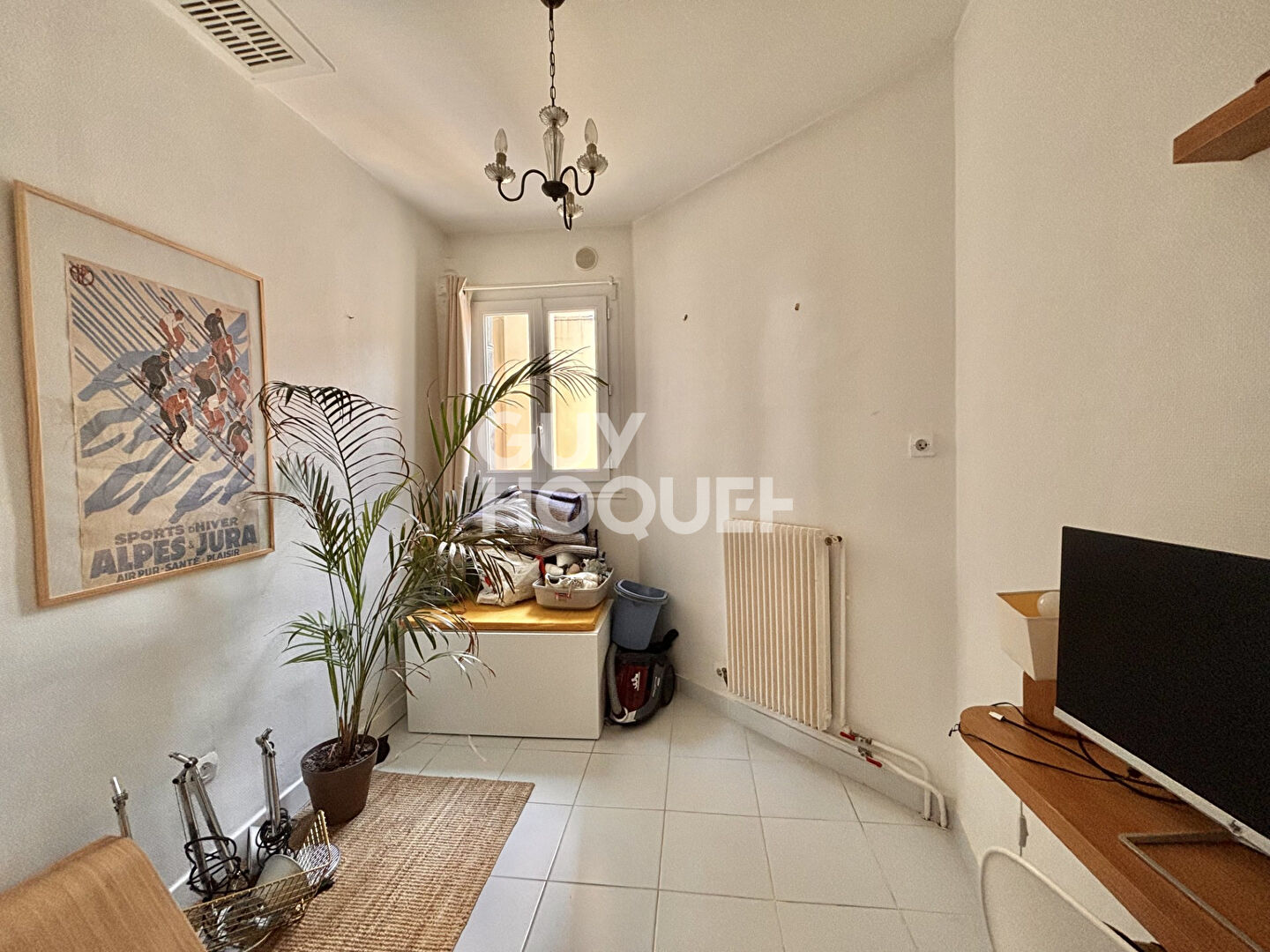 QUARTIER DES PUCES / RUE DES ROSIERS  - DERNIER ETAGE 2/3 PIÉCES - 54,23 M² - CAVE