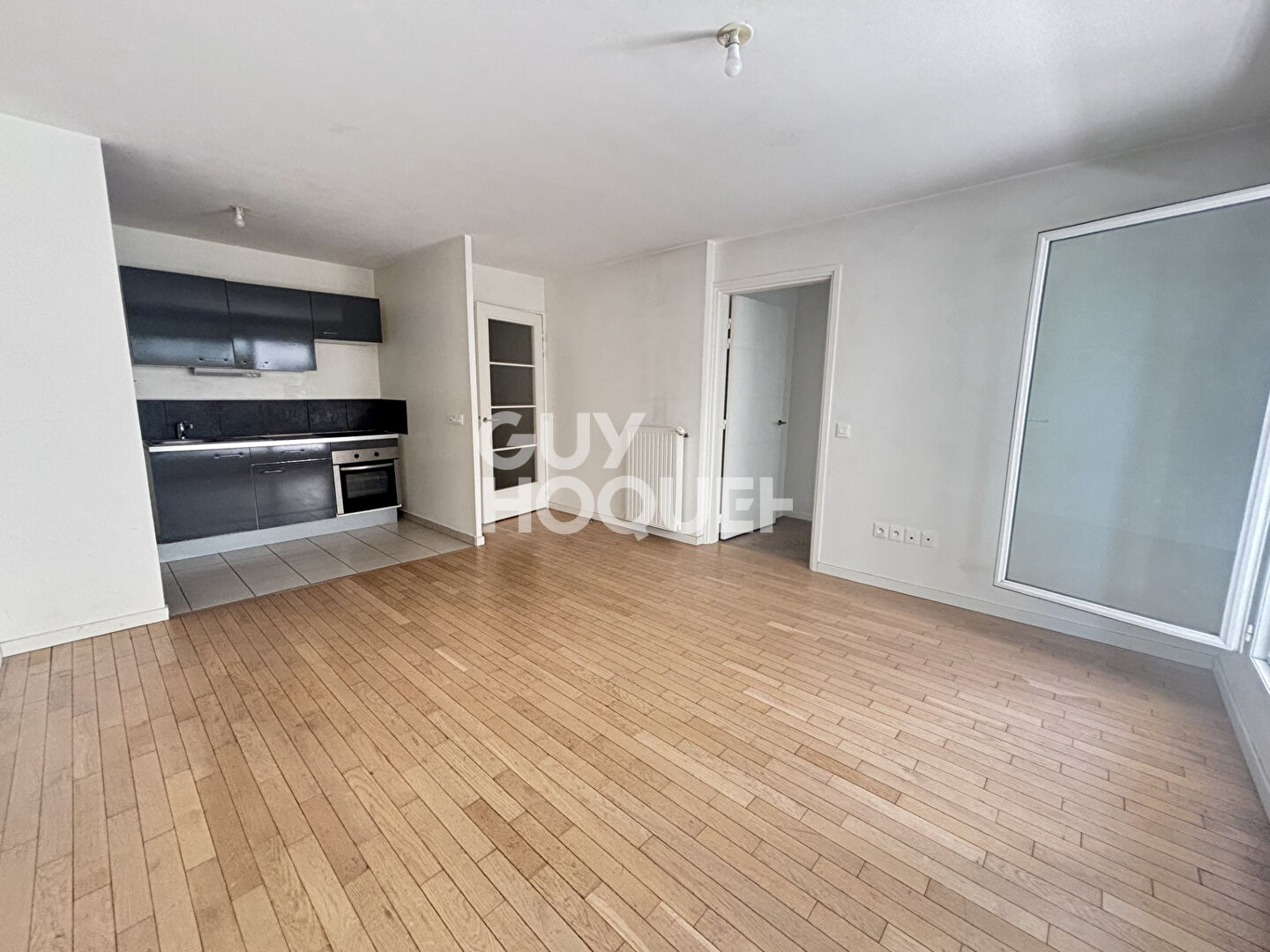 DOCKS DE SAINT-OUEN - 2 PIÈCES 49 M² - TERRASSE 6,40 M²