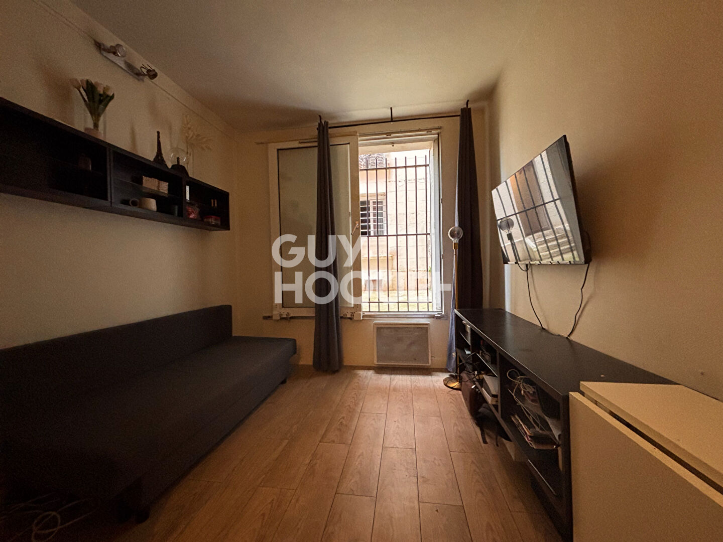  MAIRIE DE SAINT OUEN Studio 17 m2 
