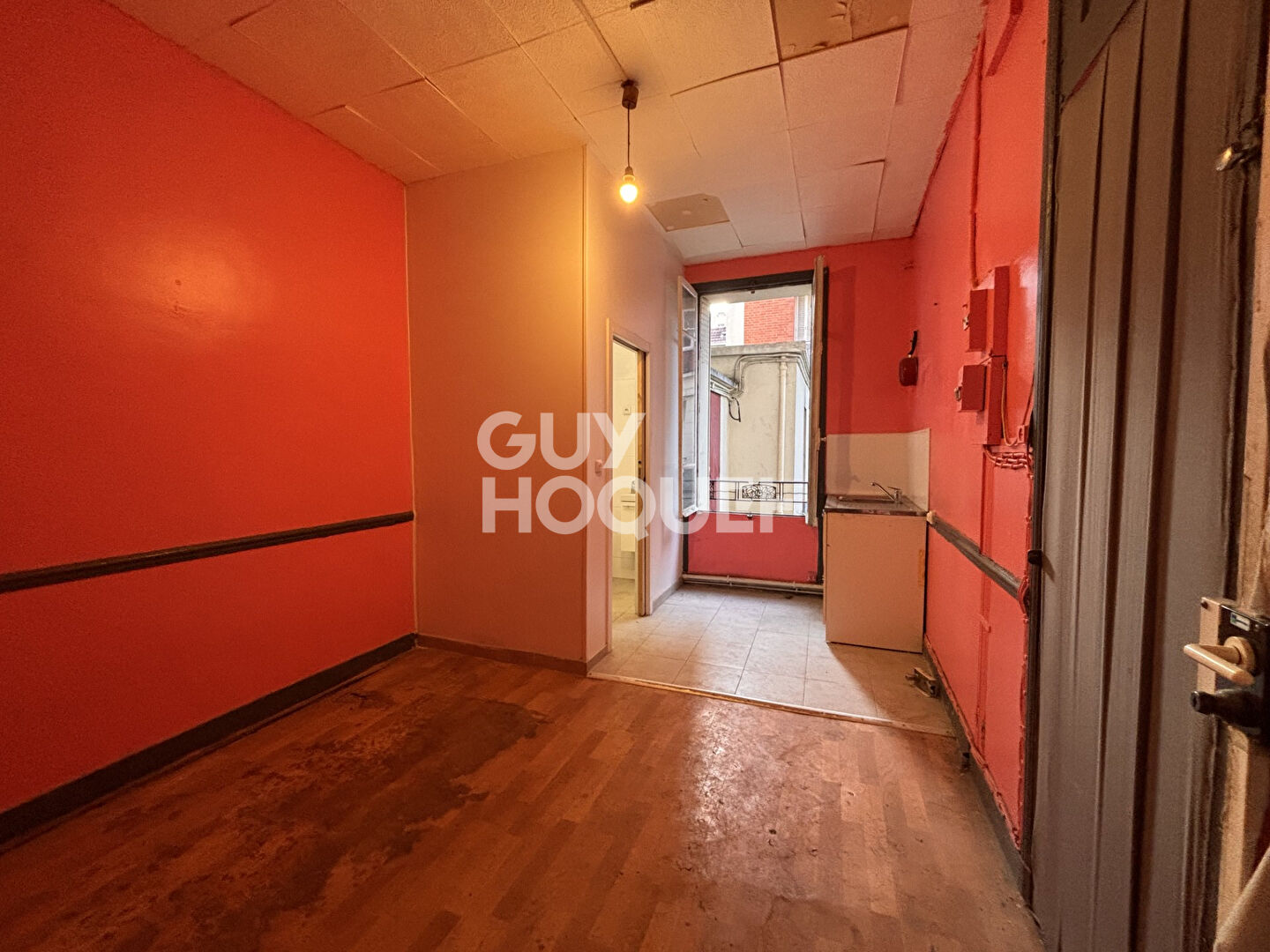 GARIBALDI / RER C - 2 PIÈCES - 25,02 M² - CAVE