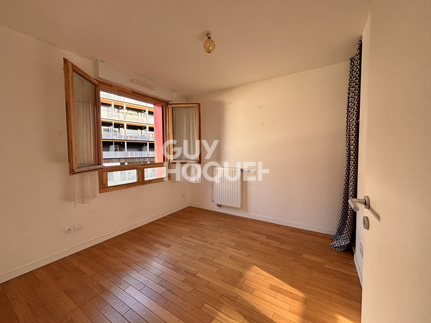 L'ILE-SAINT-DENIS - 3 PIÈCES - 77,32 M² - BALCON 11,94 M²