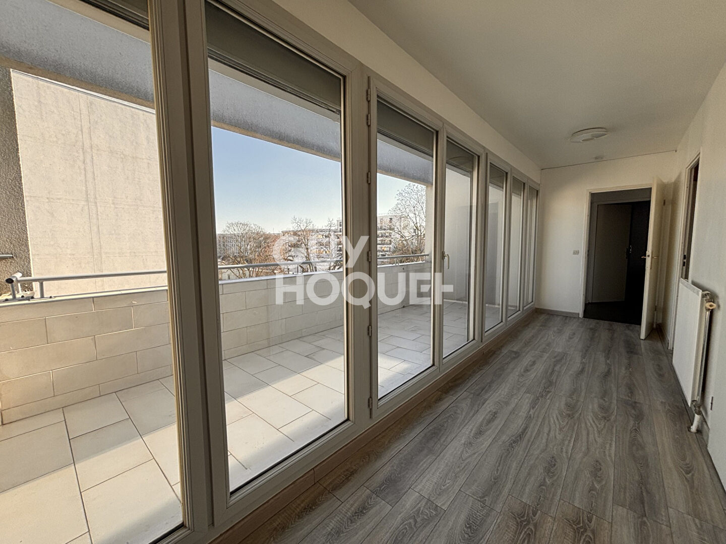 MAIRIE DE SAINT-OUEN - 5 PIÈCES 109,71 M² - TERASSES -