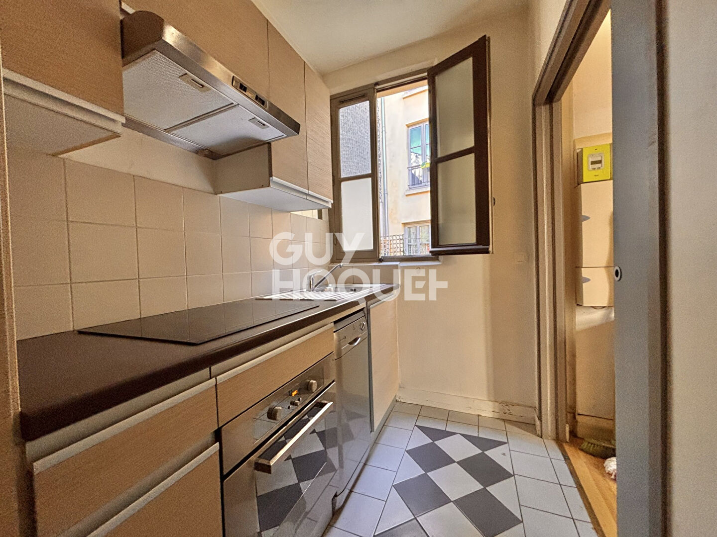GARIBALDI / PORTE MONTMARTRE - 2 PIÈCES - 39,84 M²