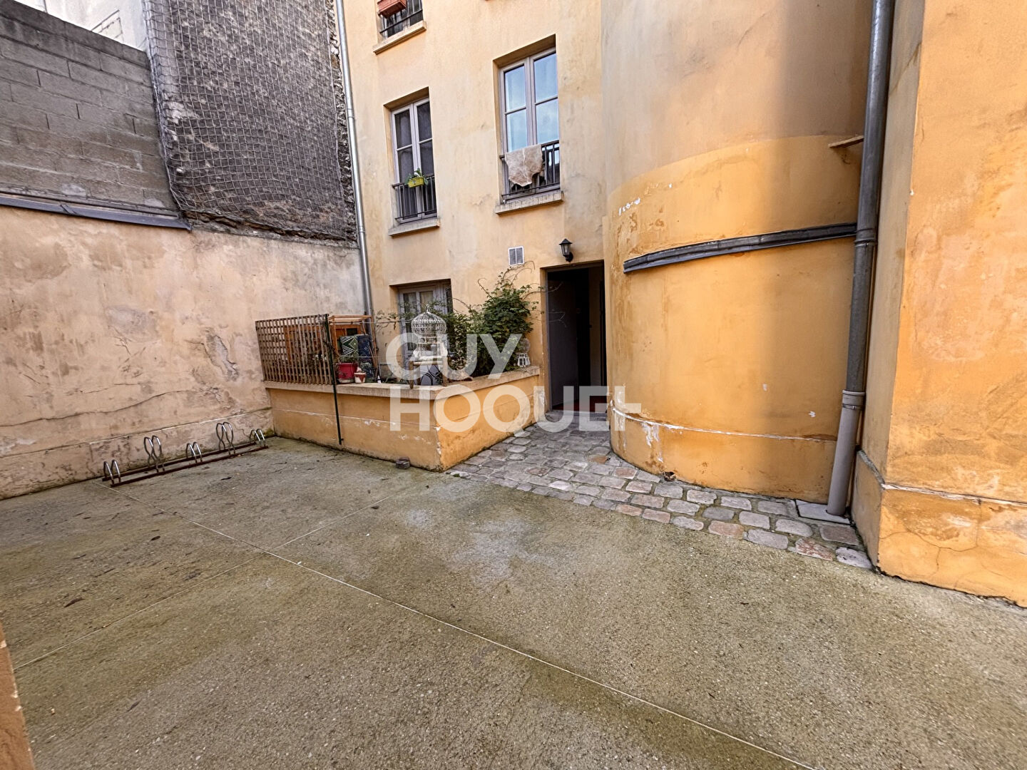 GARIBALDI / PORTE MONTMARTRE - 2 PIÈCES - 39,84 M²