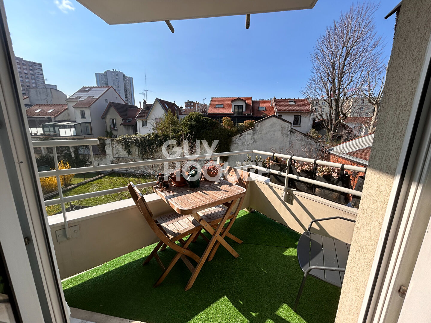 SECTEUR VIEUX SAINT-OUEN - 3 PIÈCES - 63,69 M² - CAVE - PARKING