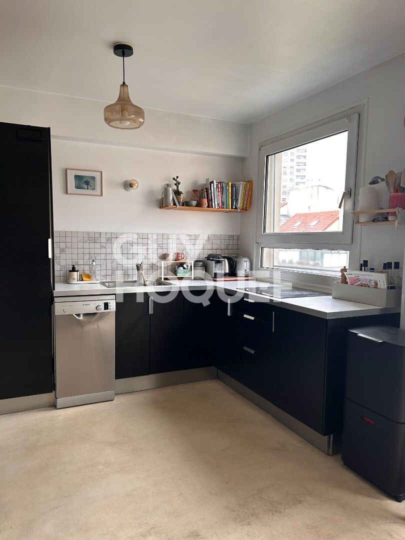 SECTEUR VIEUX SAINT-OUEN - 3 PIÈCES - 63,69 M² - CAVE - PARKING