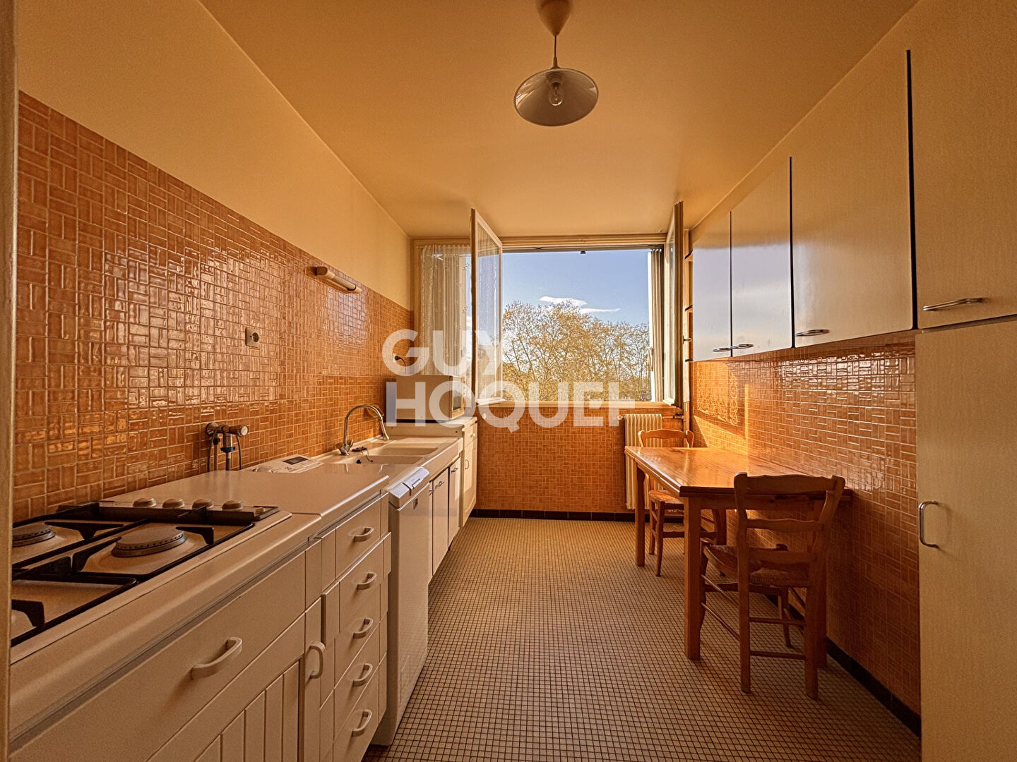 MAIRIE DE SAINT-OUEN - 2 PIÈCES - 50M² - BALCON - PARKING